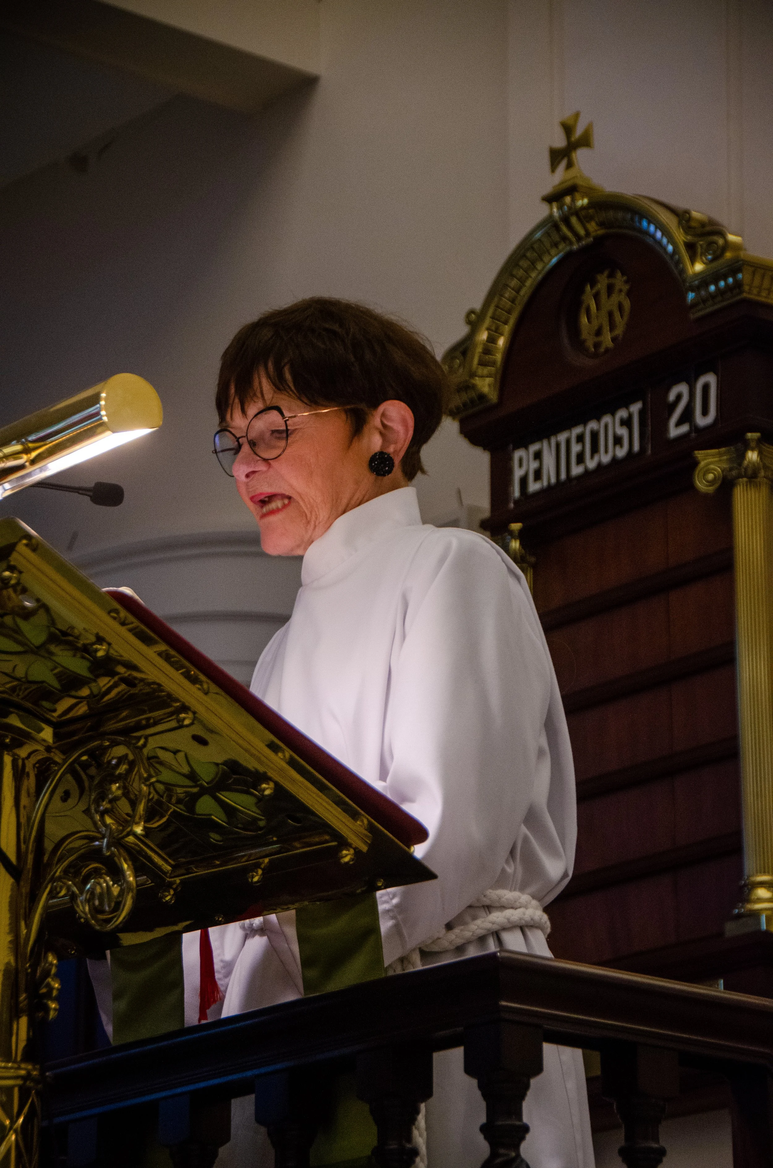 Photo of a LEM during worship