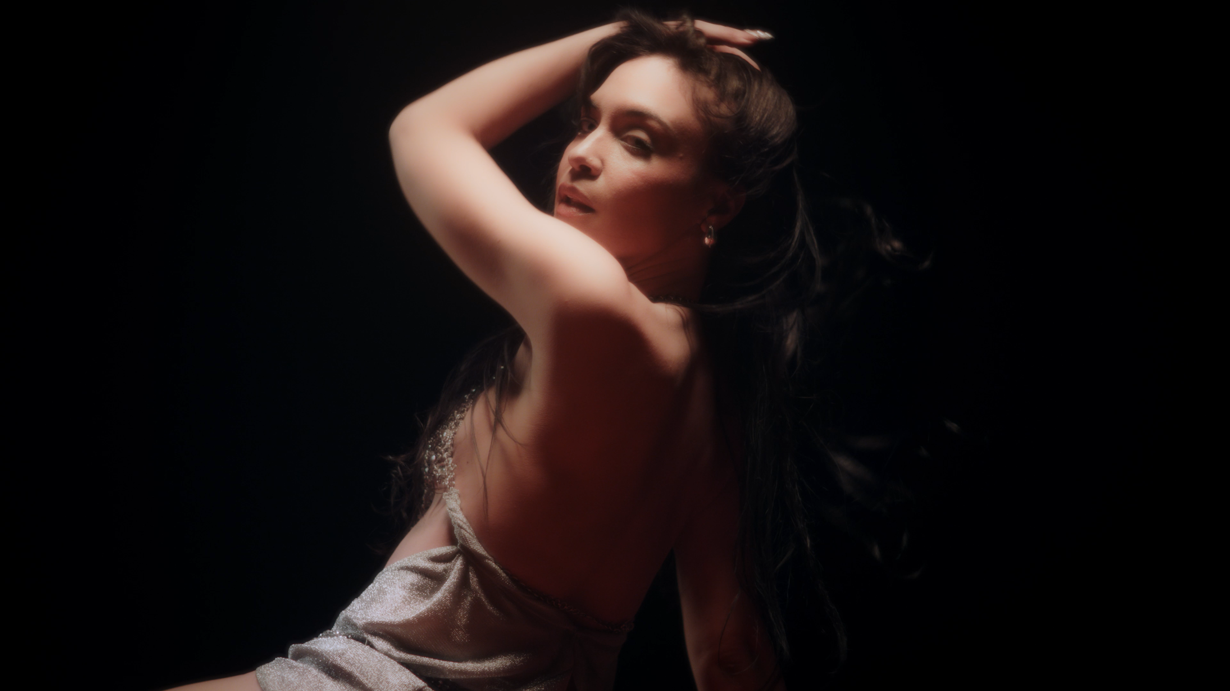 ROUGE_HOLY BRUNE_COM_170.png