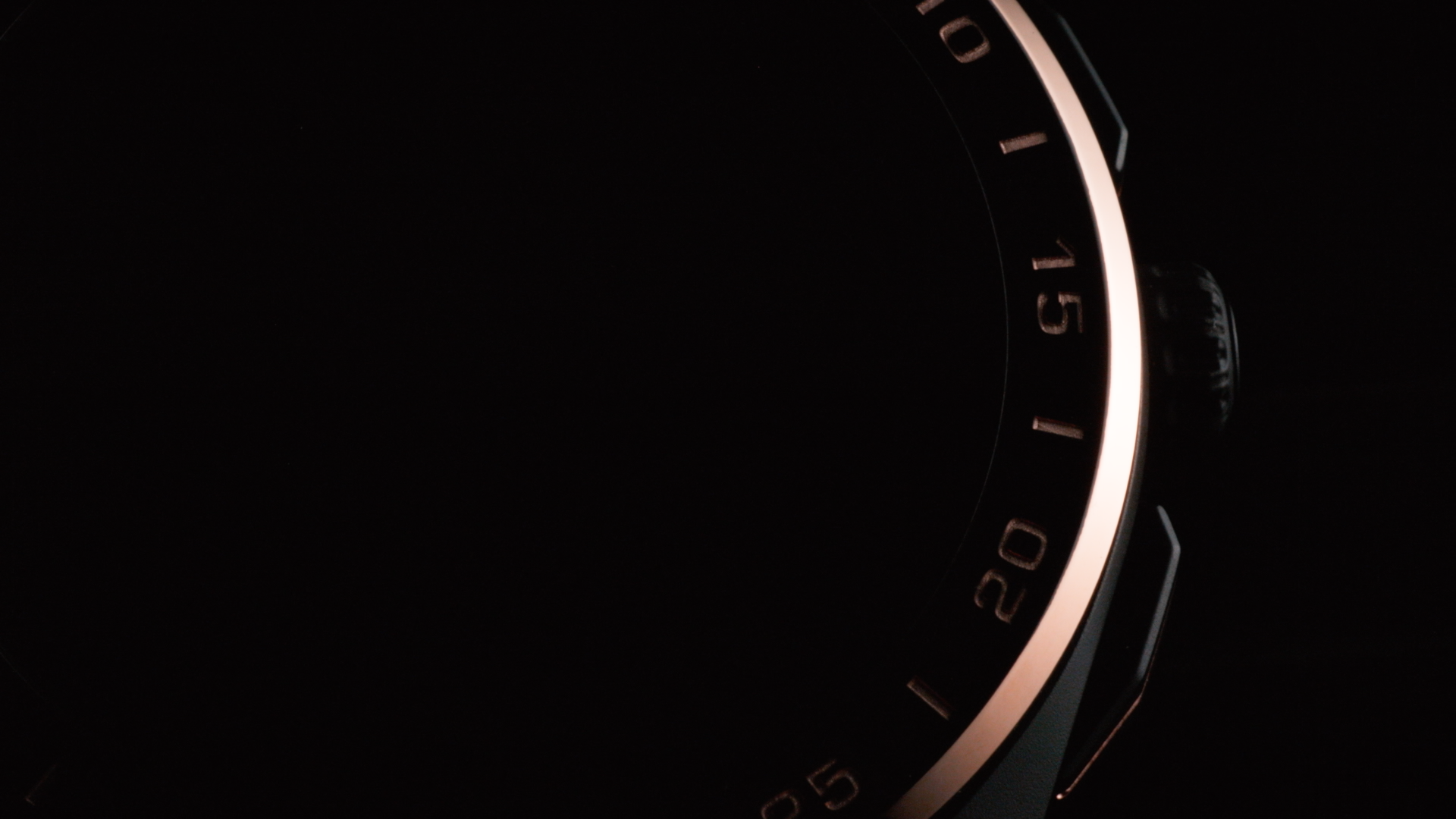 POST3_TAG HEUER_40.png