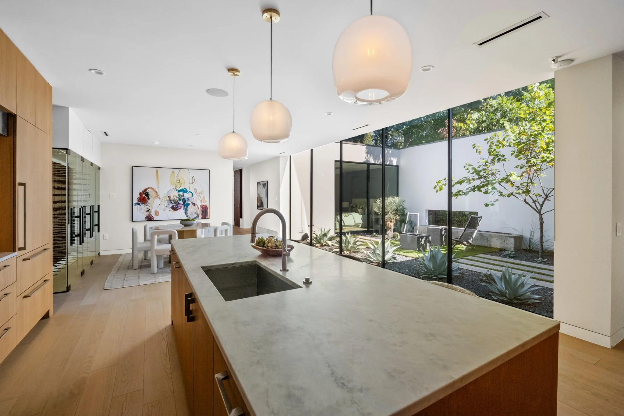 11-web-or-mls-701 ELIZABETH 11.jpg