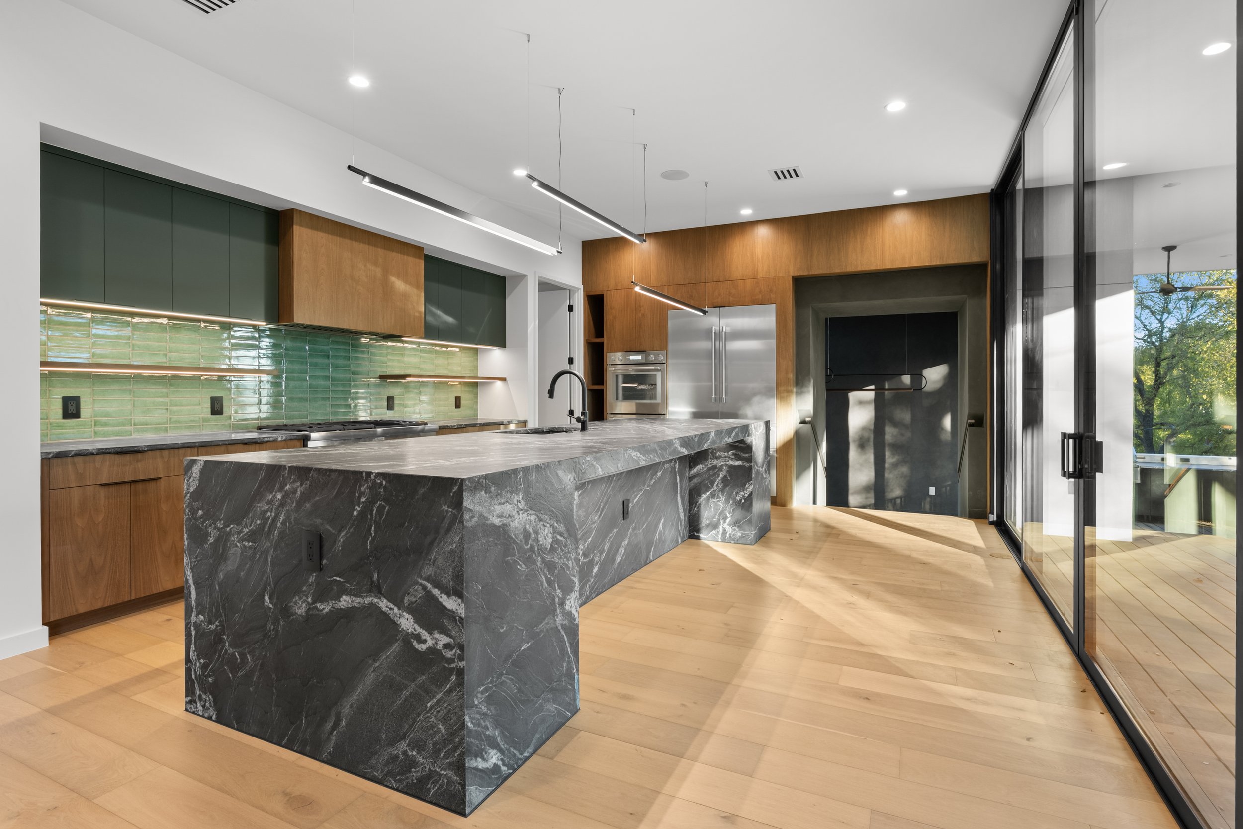 3003 OAK HAVEN 19.jpg