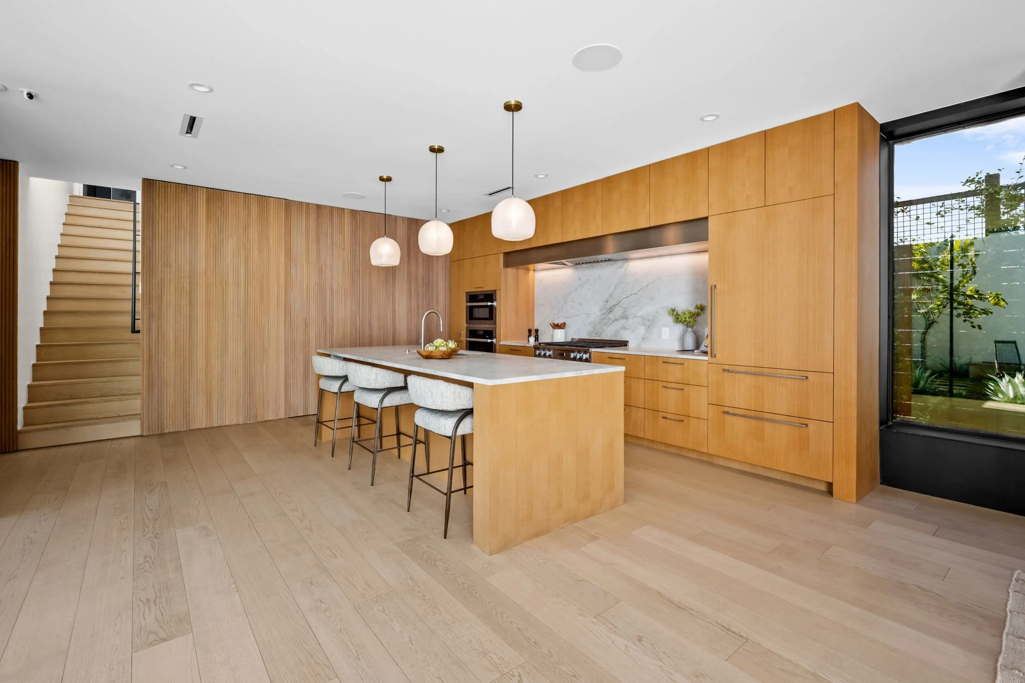 9-web-or-mls-701 ELIZABETH 9.jpg