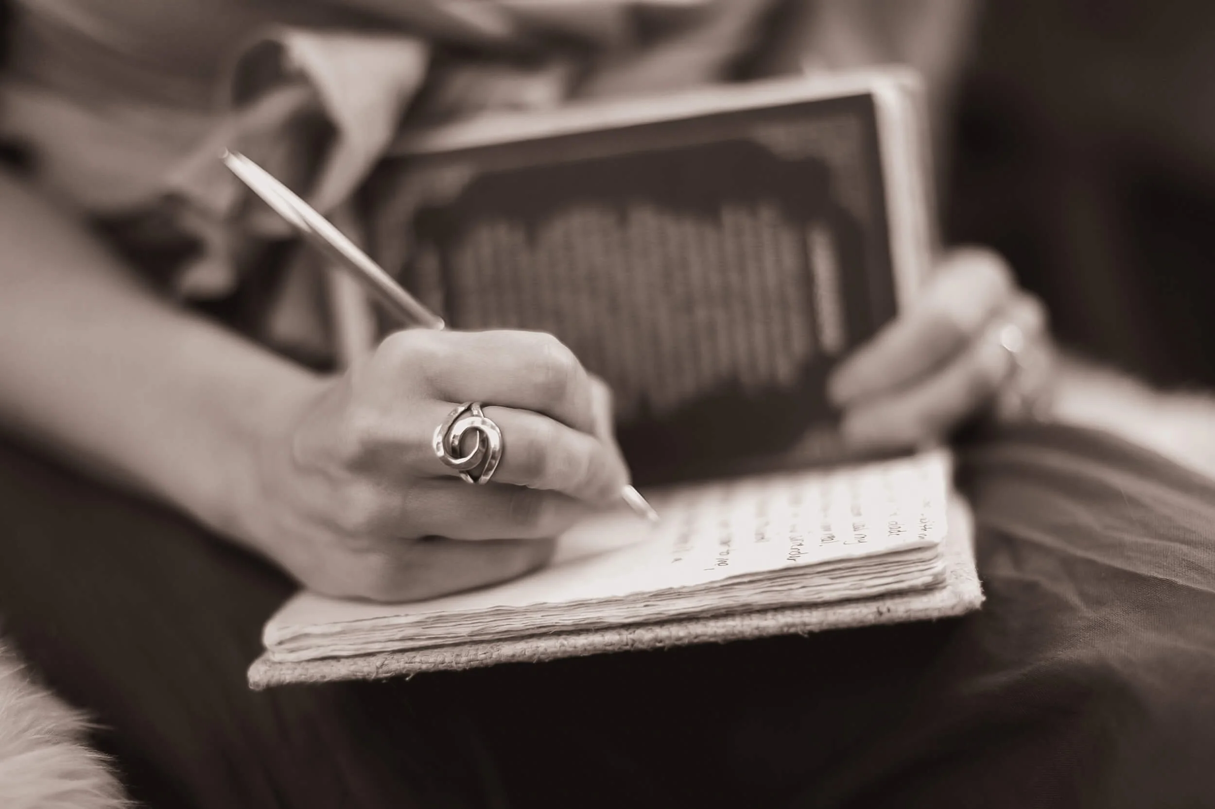 Journaling on whether to sign up for Wayfinder Coaching with Kristi Amdahl