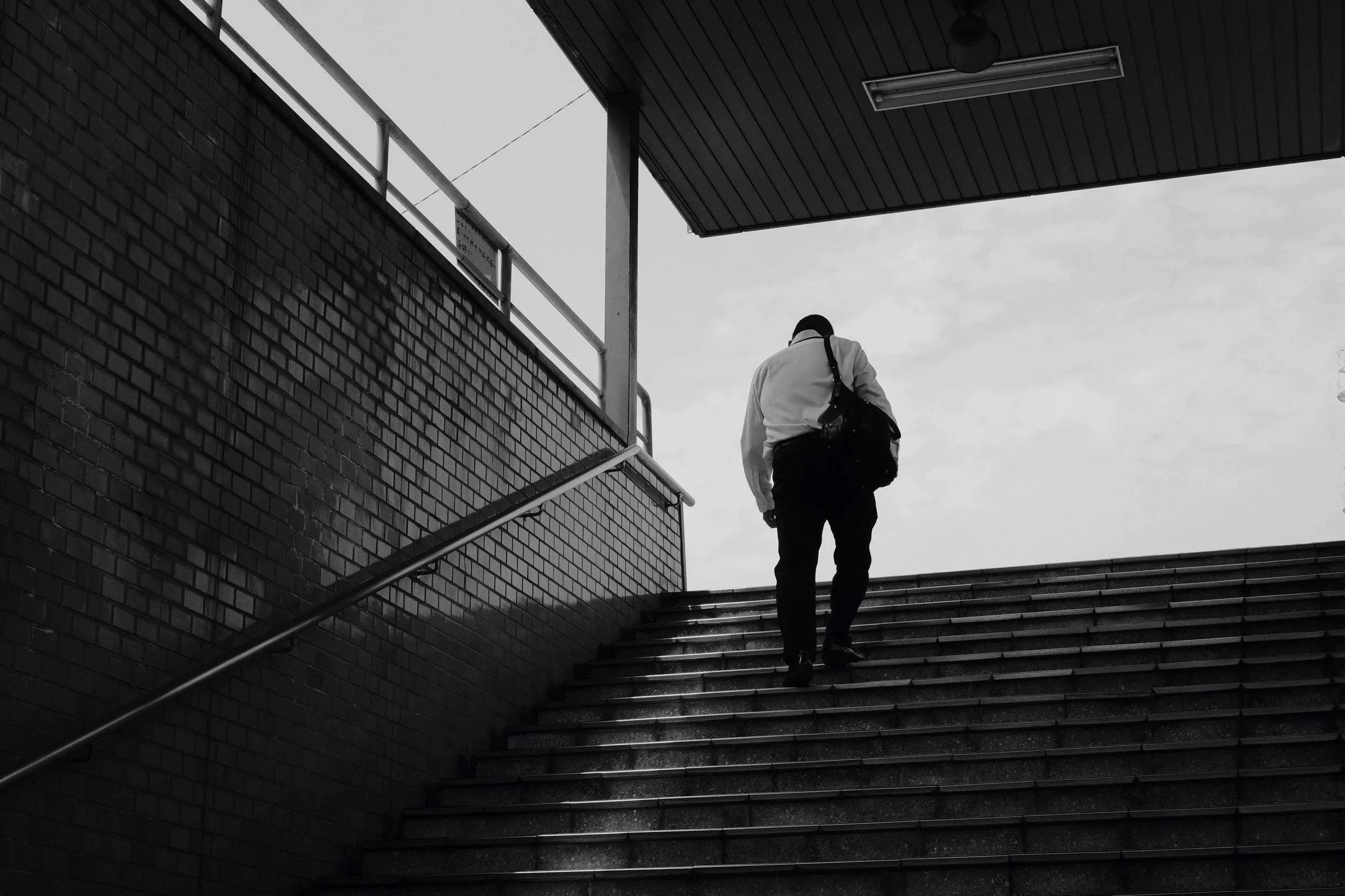 Personal branding course man on stairs
