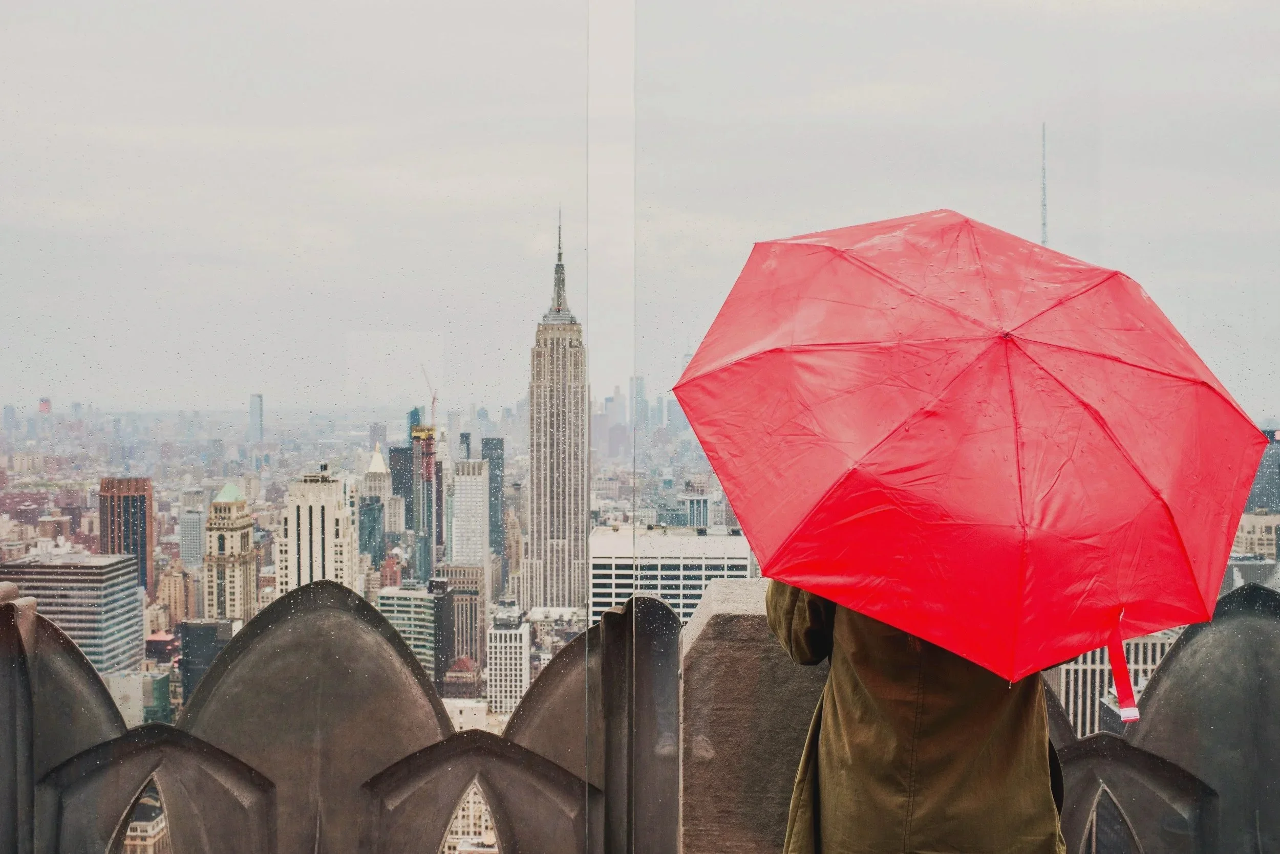 Personal Branding Examples for Men Who Lead: How High-Performing Men Signal Authority Without Saying a Word