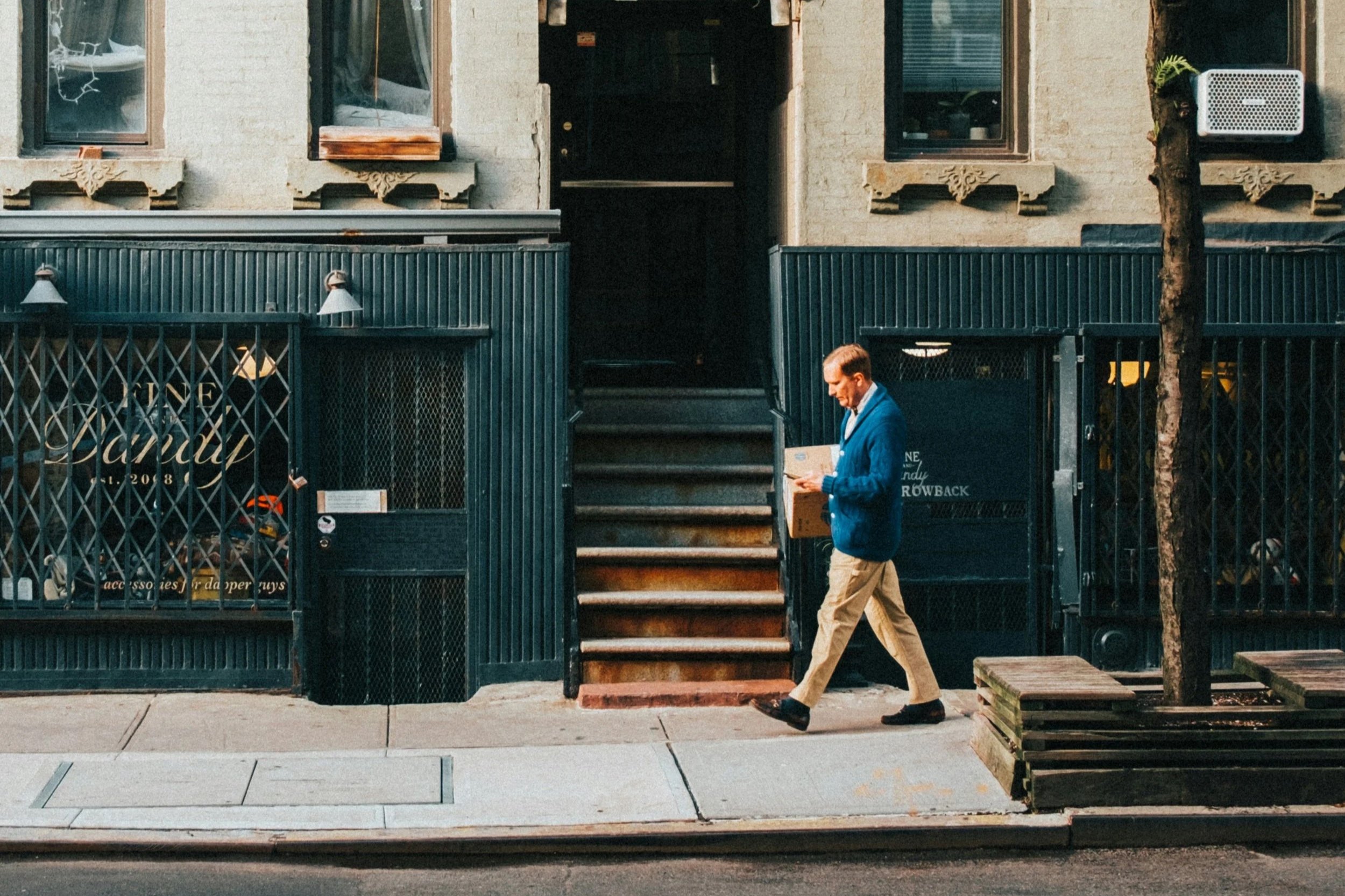 How to cope with divorce men what to wear on a first date walking down the street in NYC