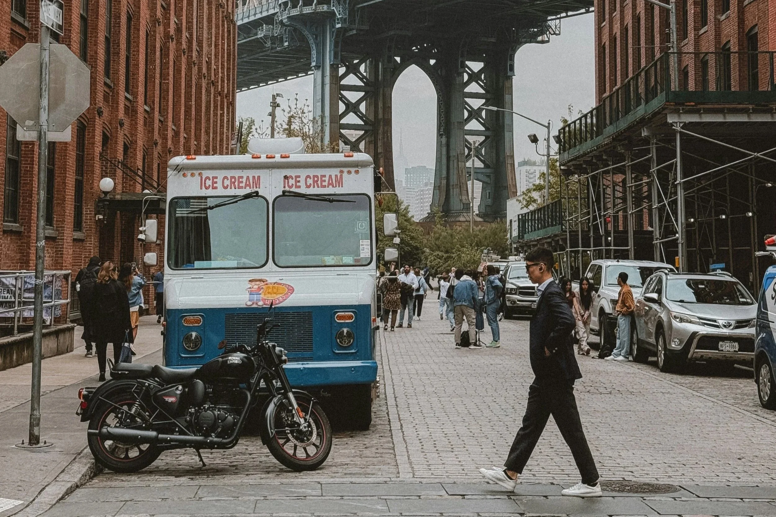 smart casual mens outfit with suit and sneakers