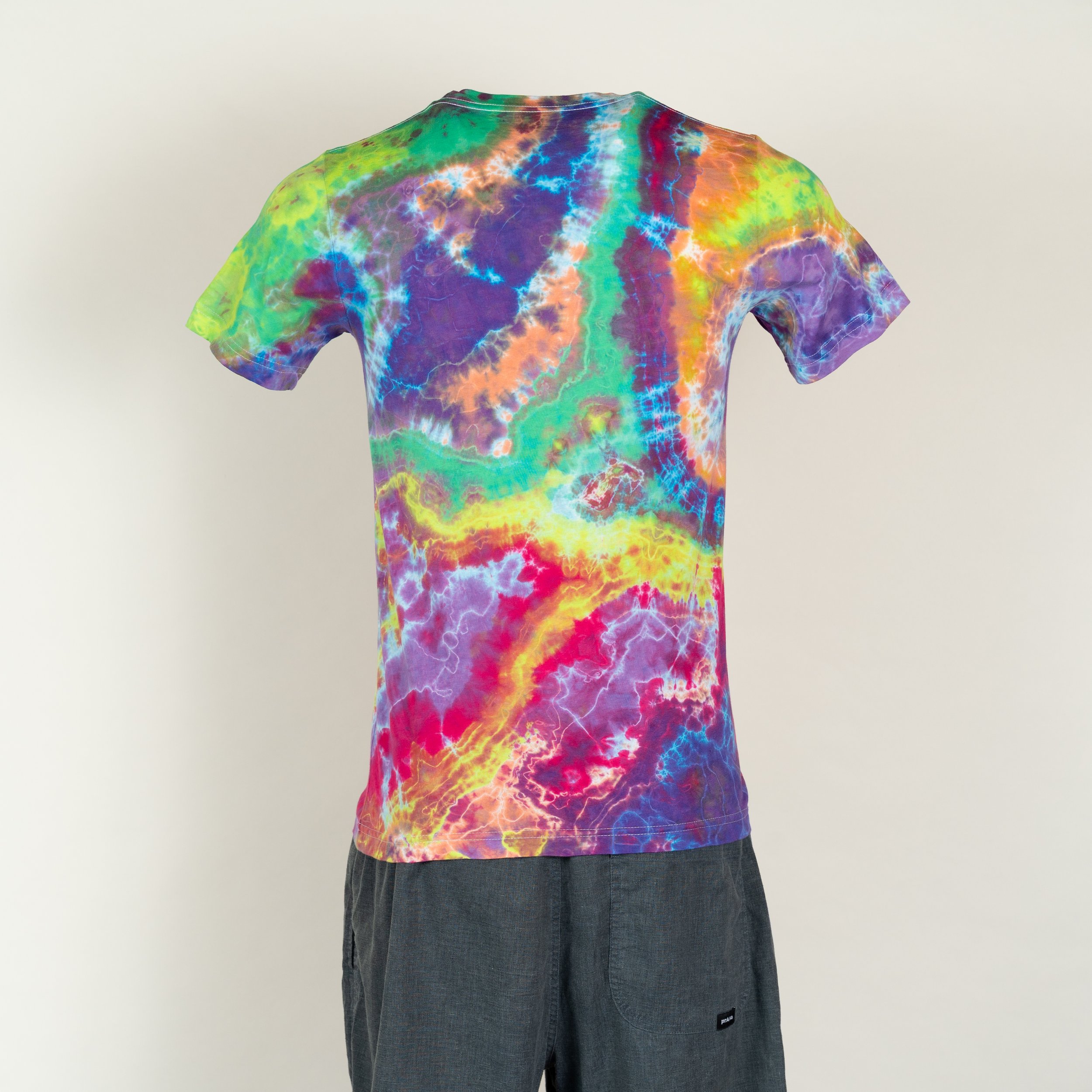 Rainbow Geode Tie Dye 0101-1701-1MB.jpg