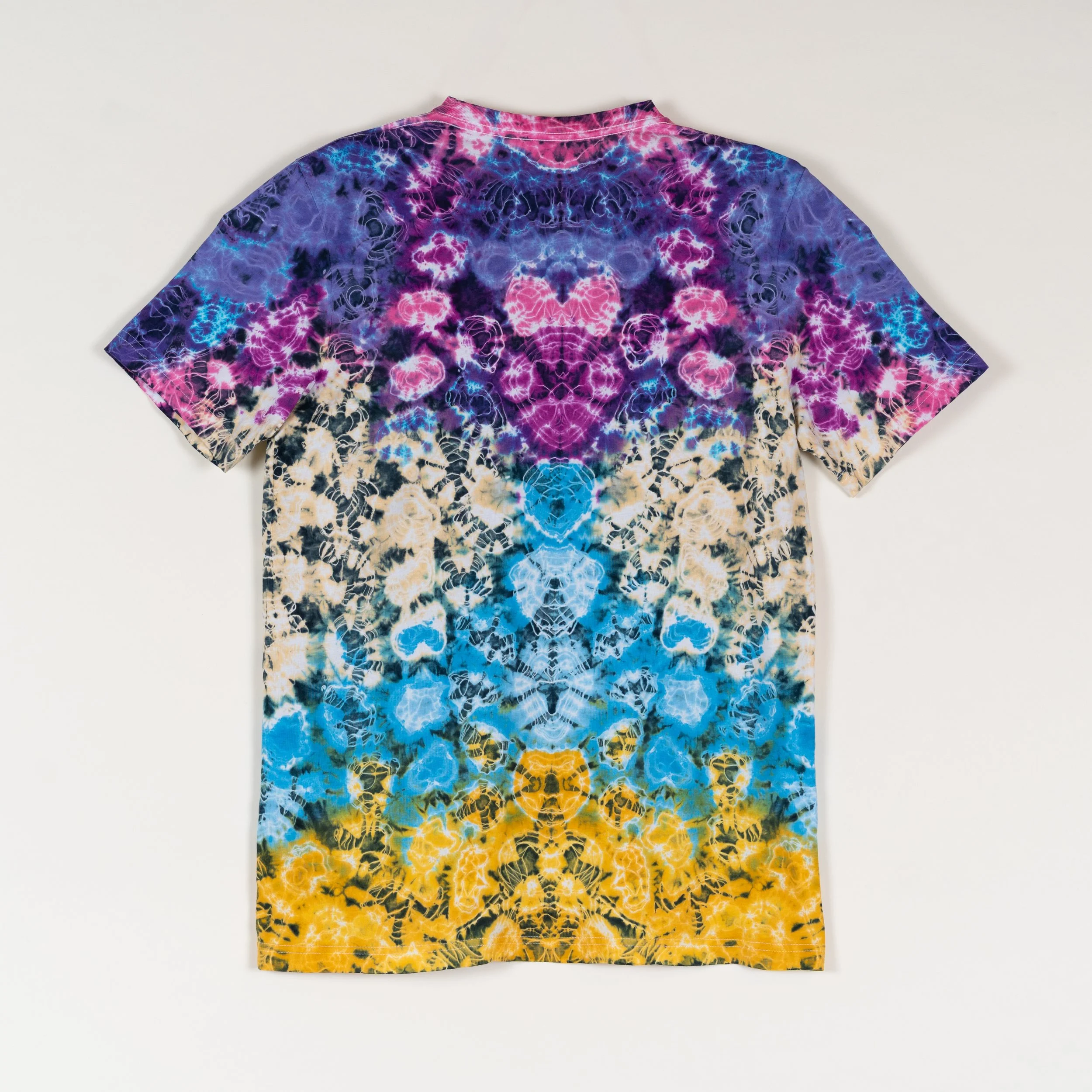 Universal Mind Kenney Style Tie Dye 0103-1802-4B.jpg