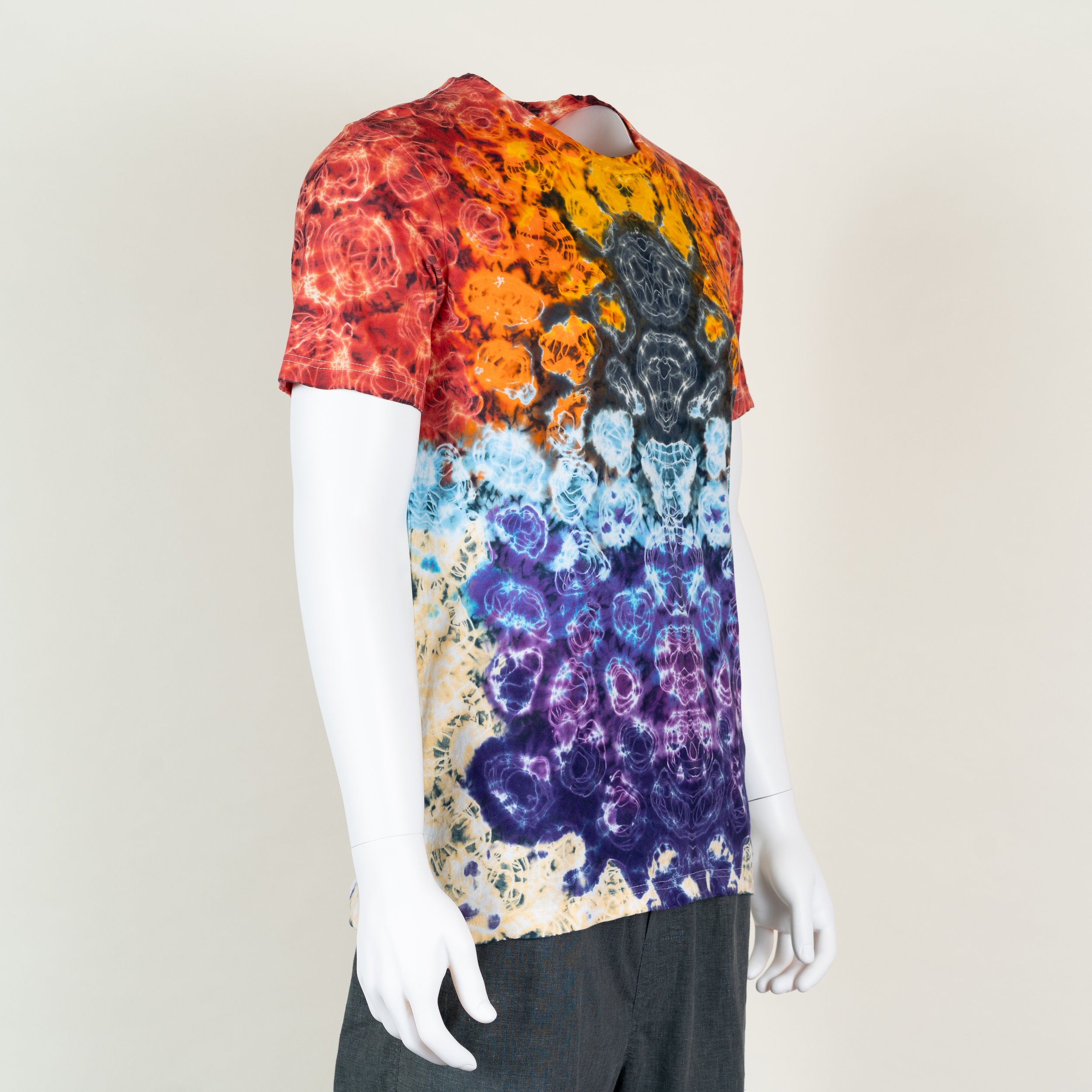 Cats Under The Stars Kenney Style Tie Dye 0103-1803-1MR.jpg