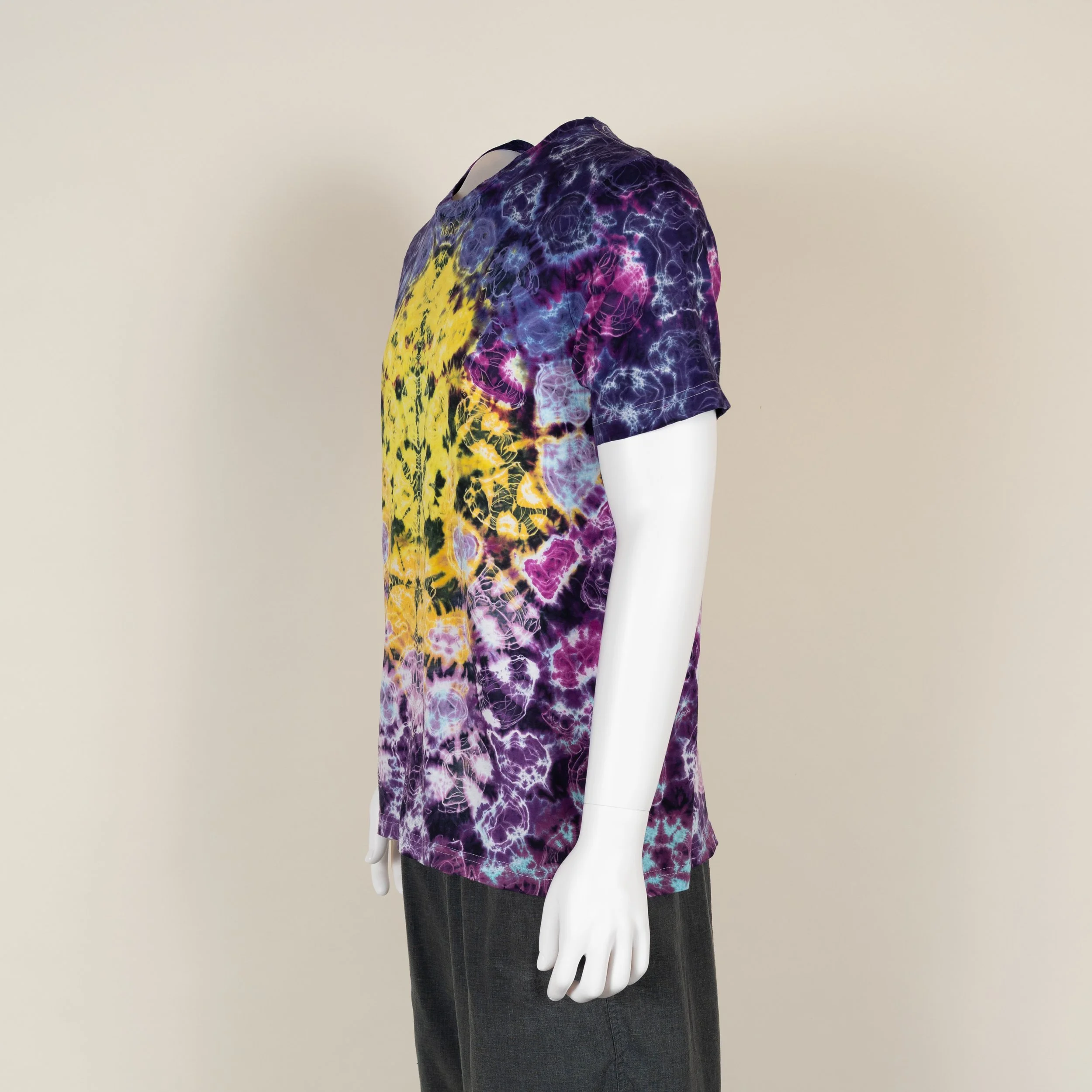 Nirvana Kenney Style Tie Dye 0103-1810-1ML.jpg