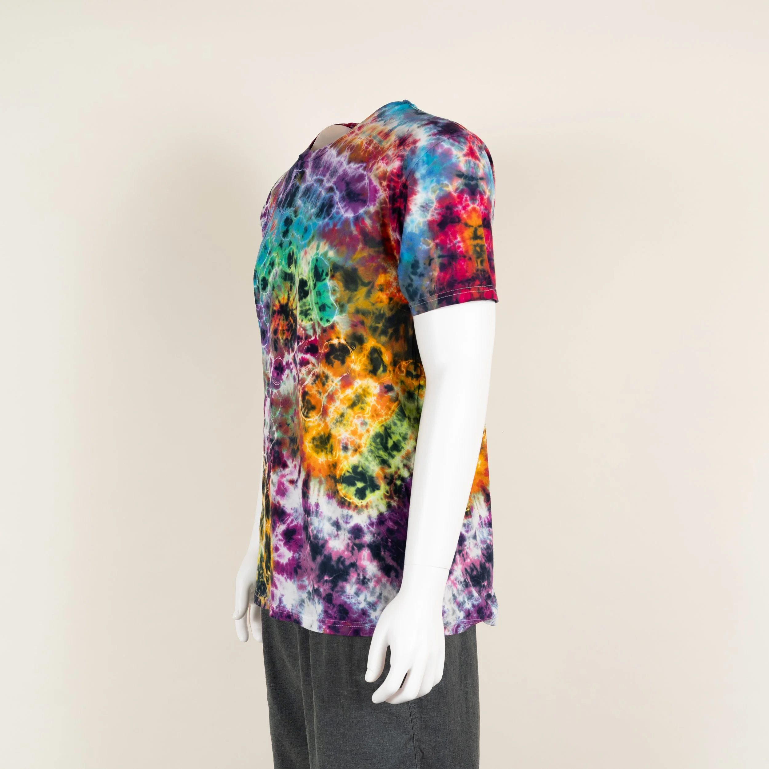 Rainbow Cosmic Roll Tie Dye 0104-2401-1ML.jpg