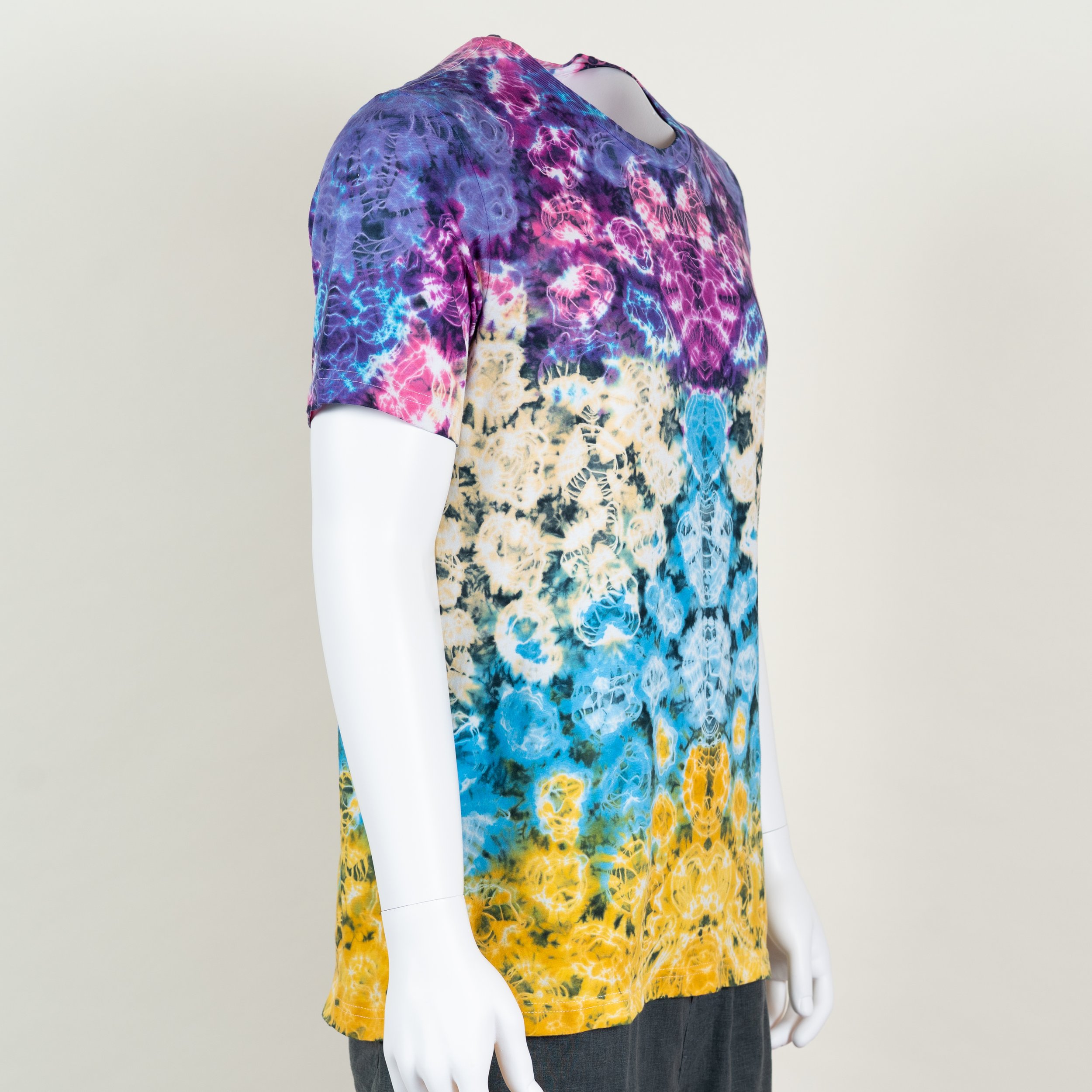 Universal Mind Kenney Style Tie Dye 0103-1802-4MR.jpg