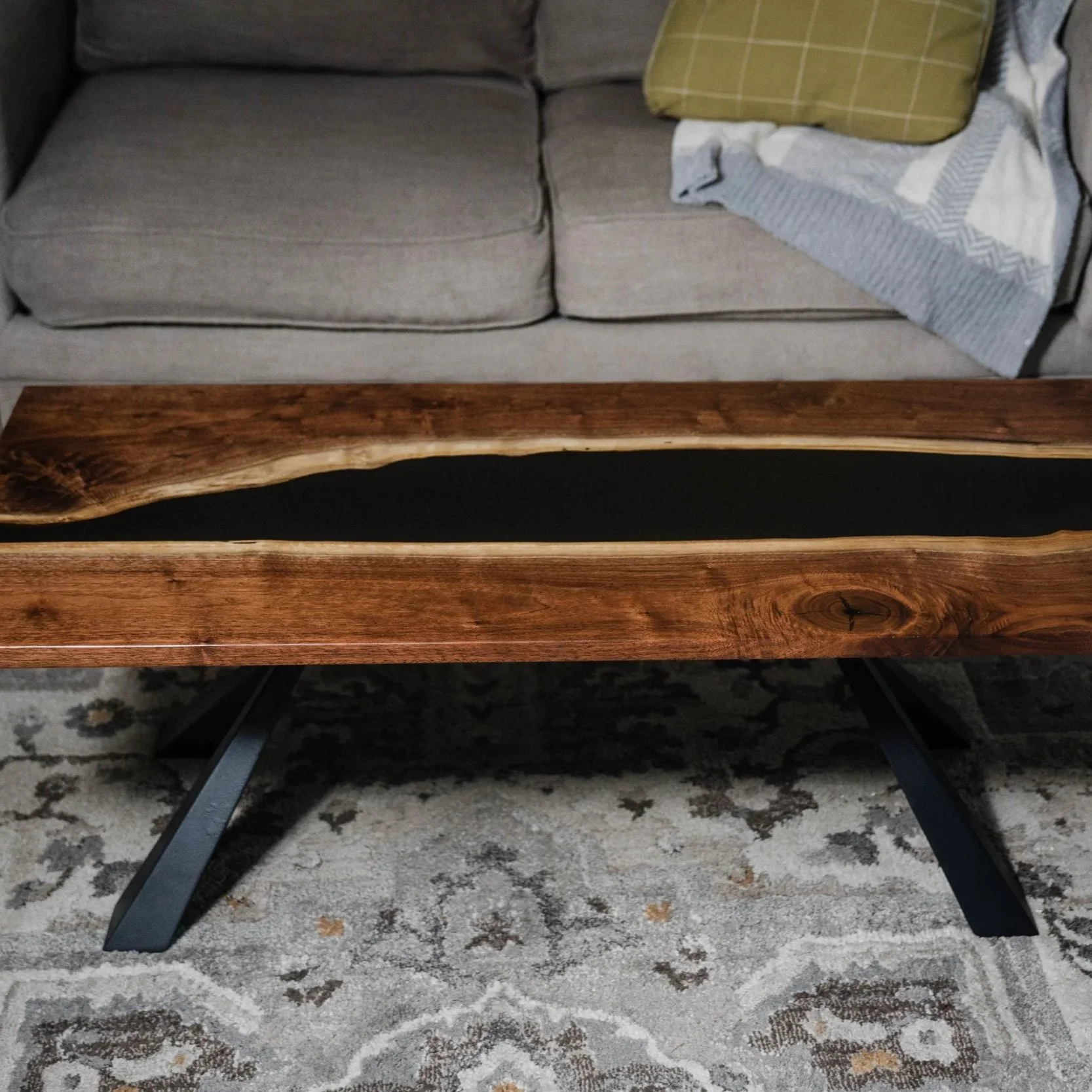 How to Choose a Custom Table for Your Home in Tulsa