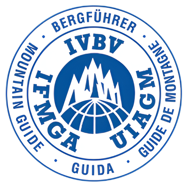 Logo for the IFMGA, a licensing organization