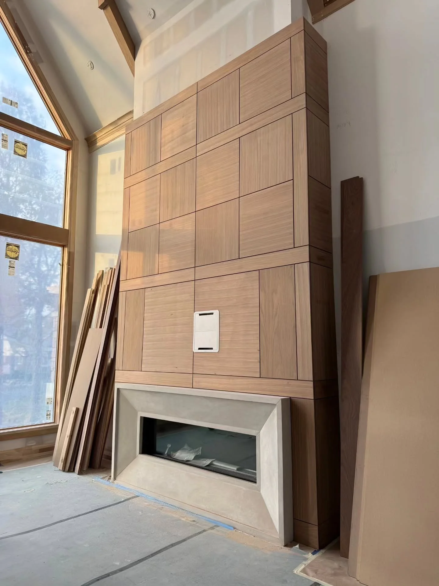 Professional &amp; Polished. 🤝

Monday Motivation:

Every great home starts with a vision &mdash; and we&rsquo;re here to bring yours to life. From design to construction, our team makes custom home building a seamless experience from start to finis