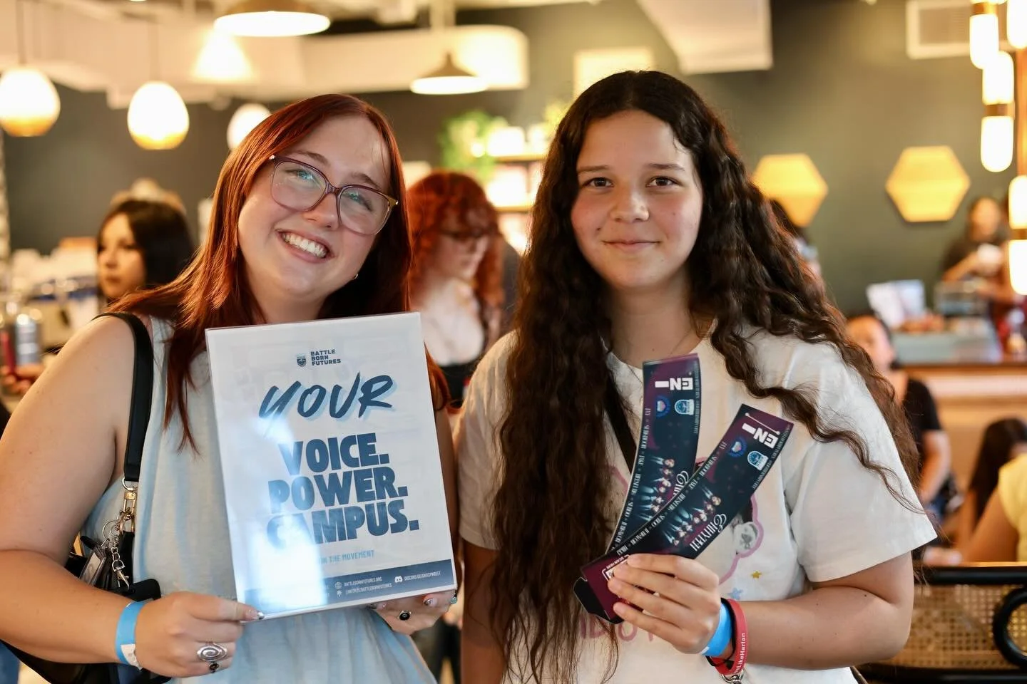 A look back at Crimson Cafe 🖤

Thank you to everyone who joined us for our Enhypen Cupsleeve &amp; Lightstick Decorating event! It was so much fun seeing ENGENEs come together to decorate, trade photocards, enjoy themed drinks, and connect with othe
