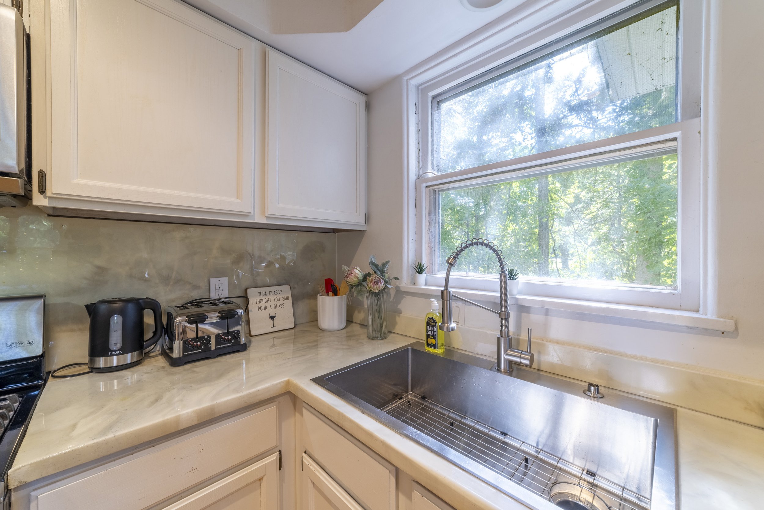FKitchenBrowntown0065.jpg
