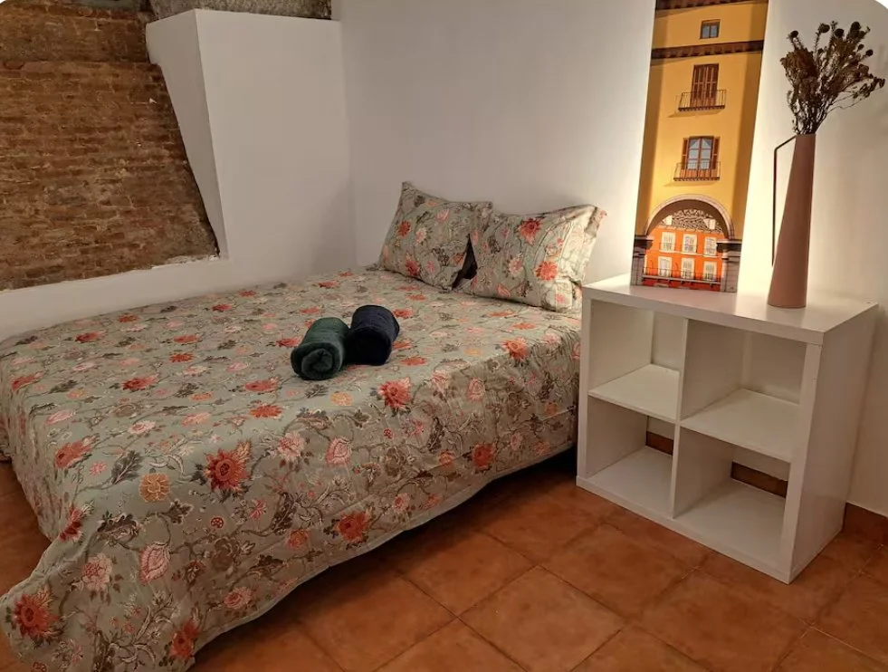 Barrios las Letra room 8