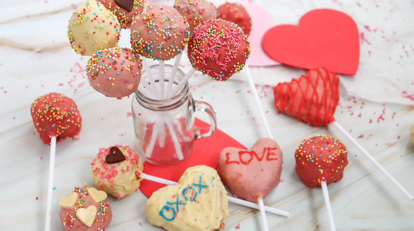 Valentine’s Cake Pops Recipe