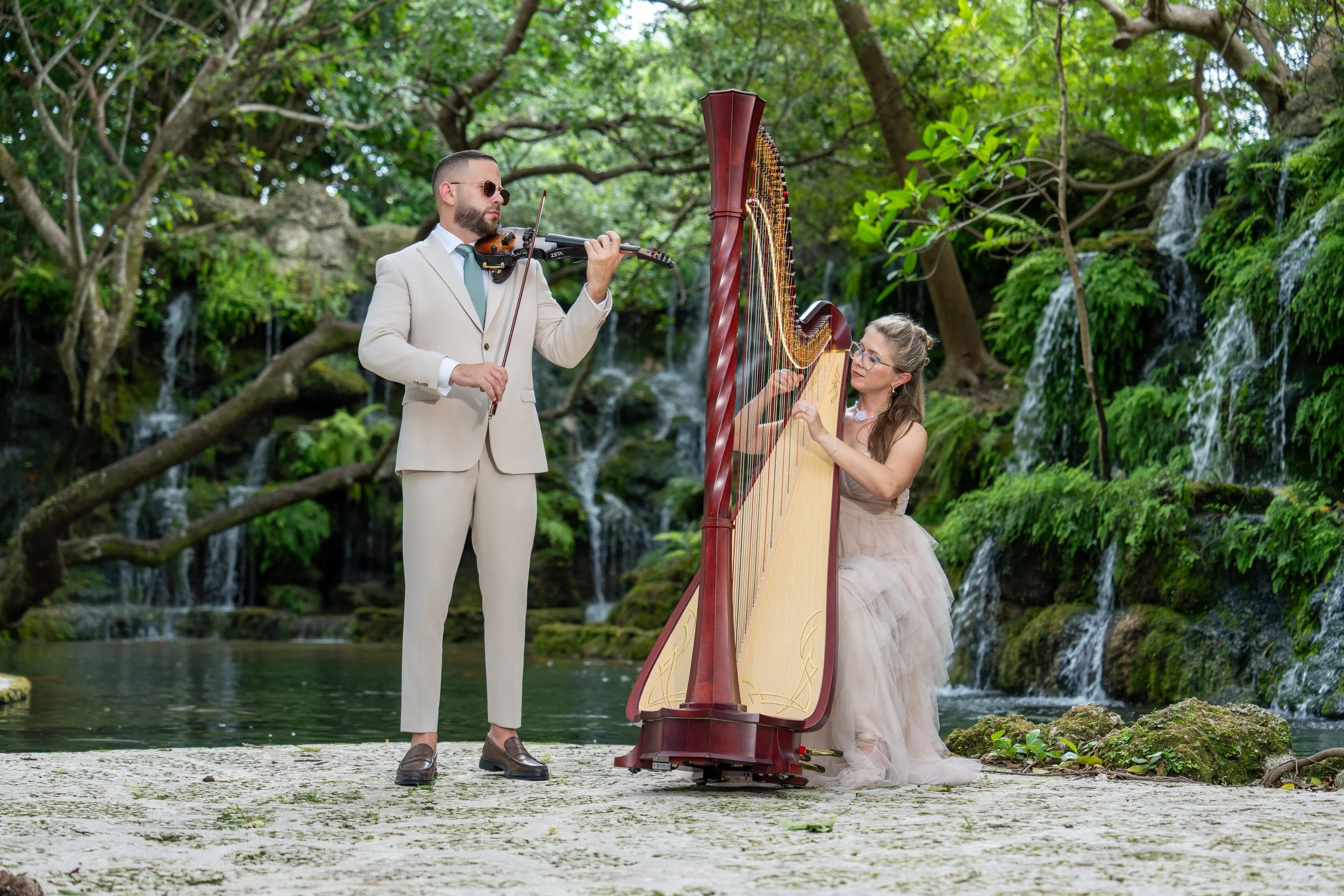 Live violin and harp for wedding ceremony at The Barn 305