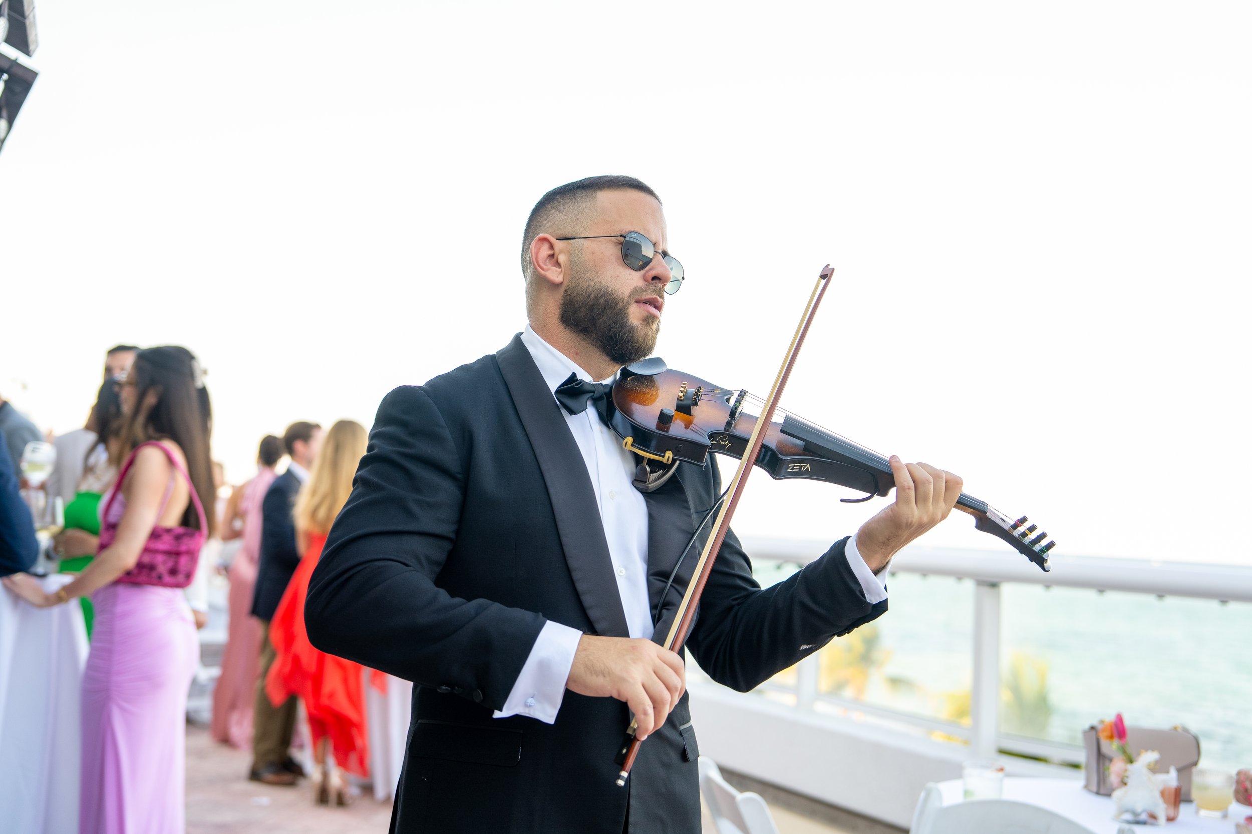 Elegant cocktail hour with live violin at Beach House Fort Lauderdale