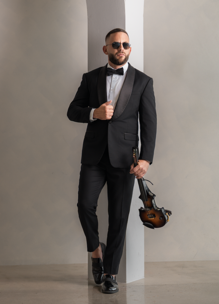 Ronny Moreno professional wedding violinist in Miami