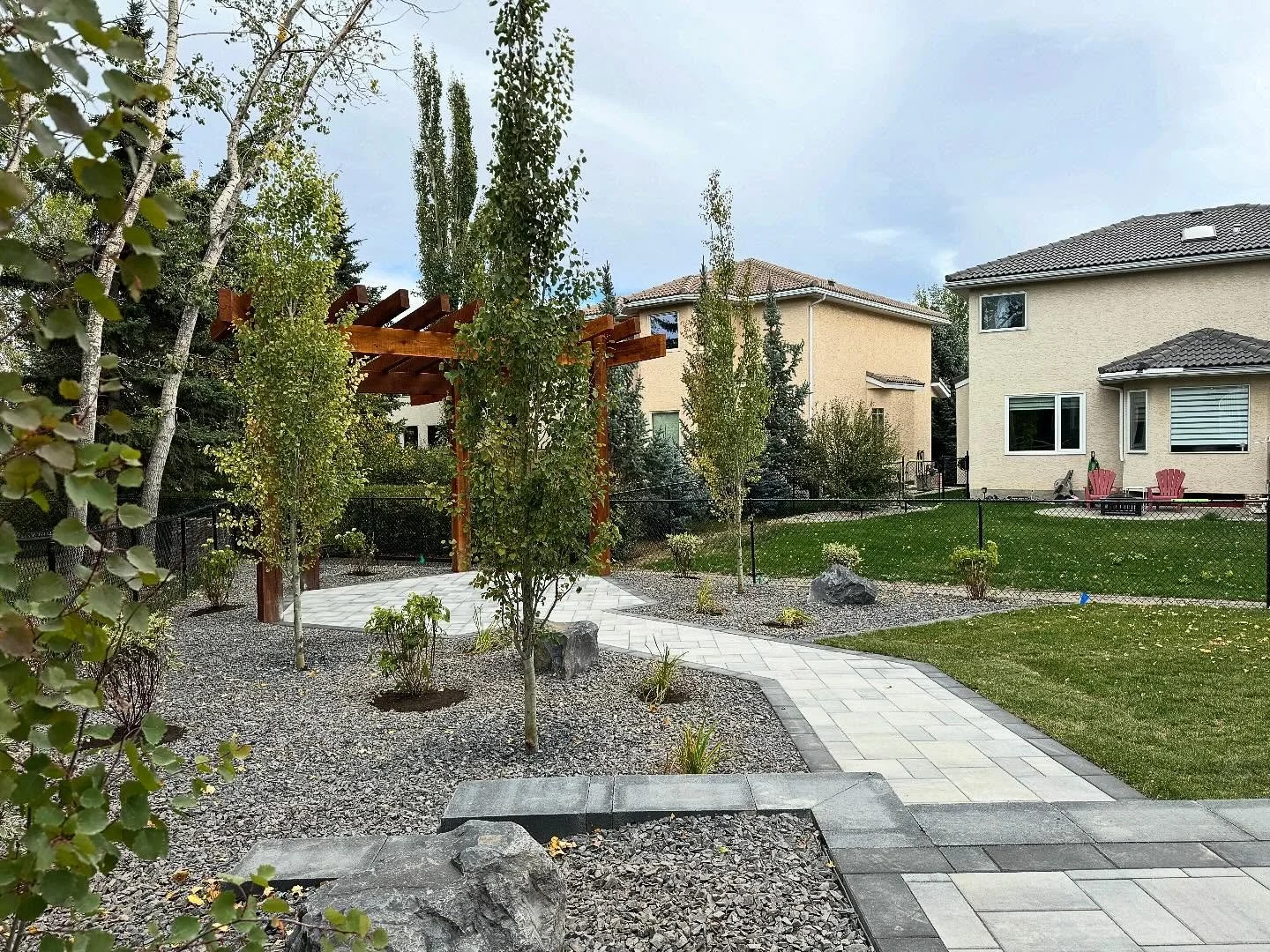 HAMPTON&rsquo;S PROJECT ⬅️ swipe &amp; like 🙂
.
.
 &bull; Booking 2026 #CookItUp
.
.
#yyc #yycliving #yycbuilds #yyclandscapedesign #yyclandscaping #calgary #calgaryhomes #calgaryevents #landscape #landscapedesign #construction #hardwork