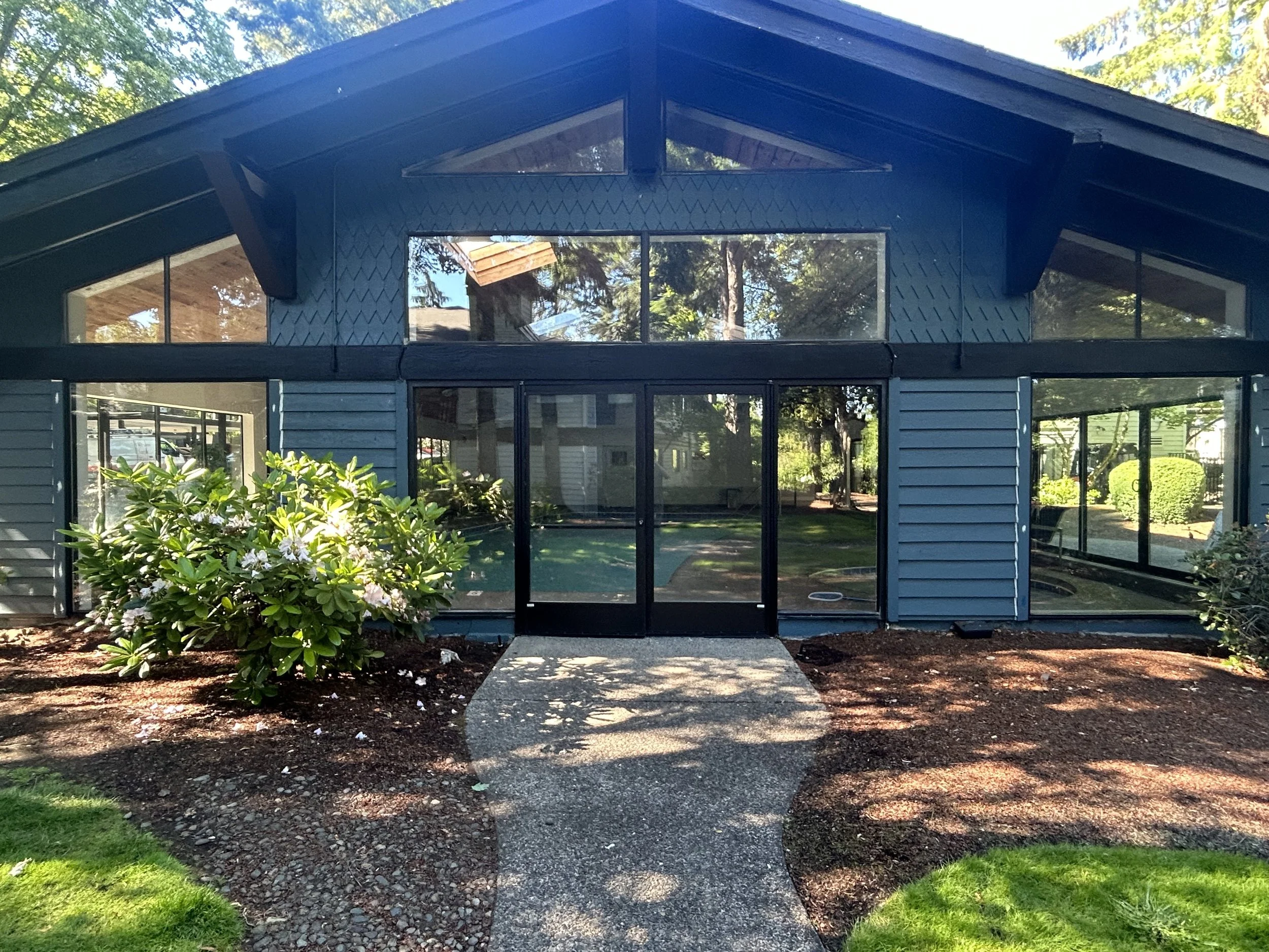 Commercial Storefront and Partitian