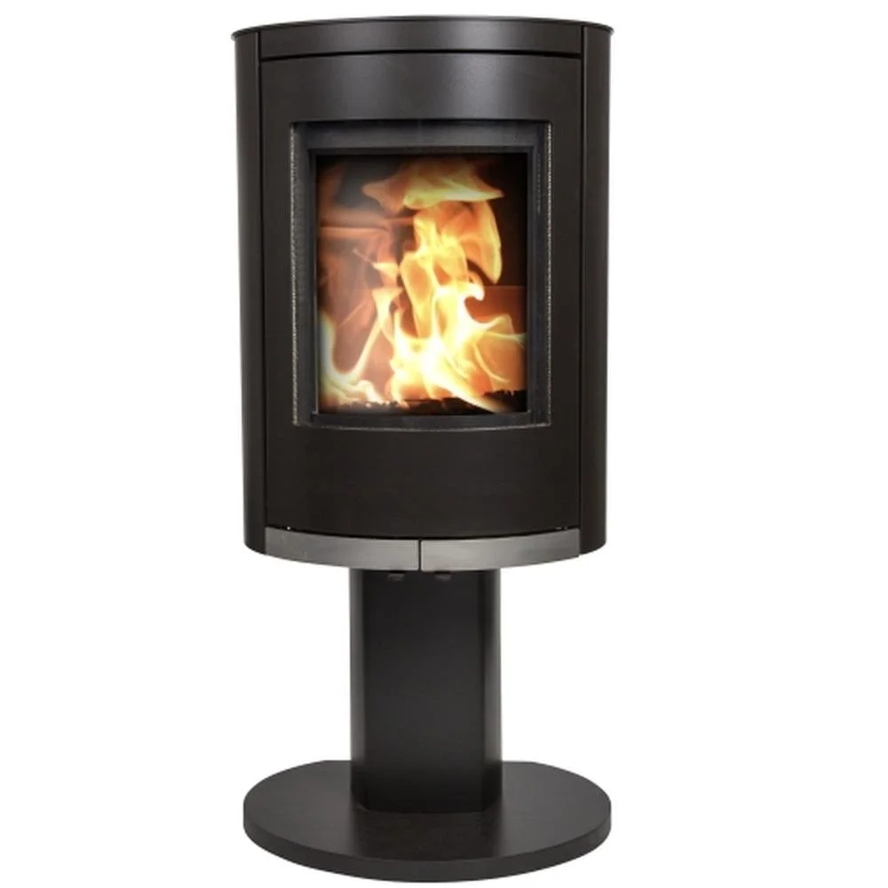 Ovale P - Tall on pedestal.jpg