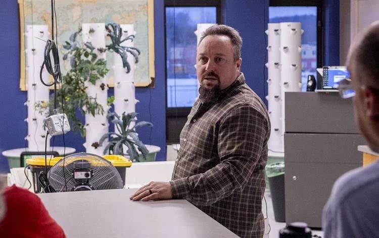 SUNY FMCC builds new hydroponic lab for cannabis education