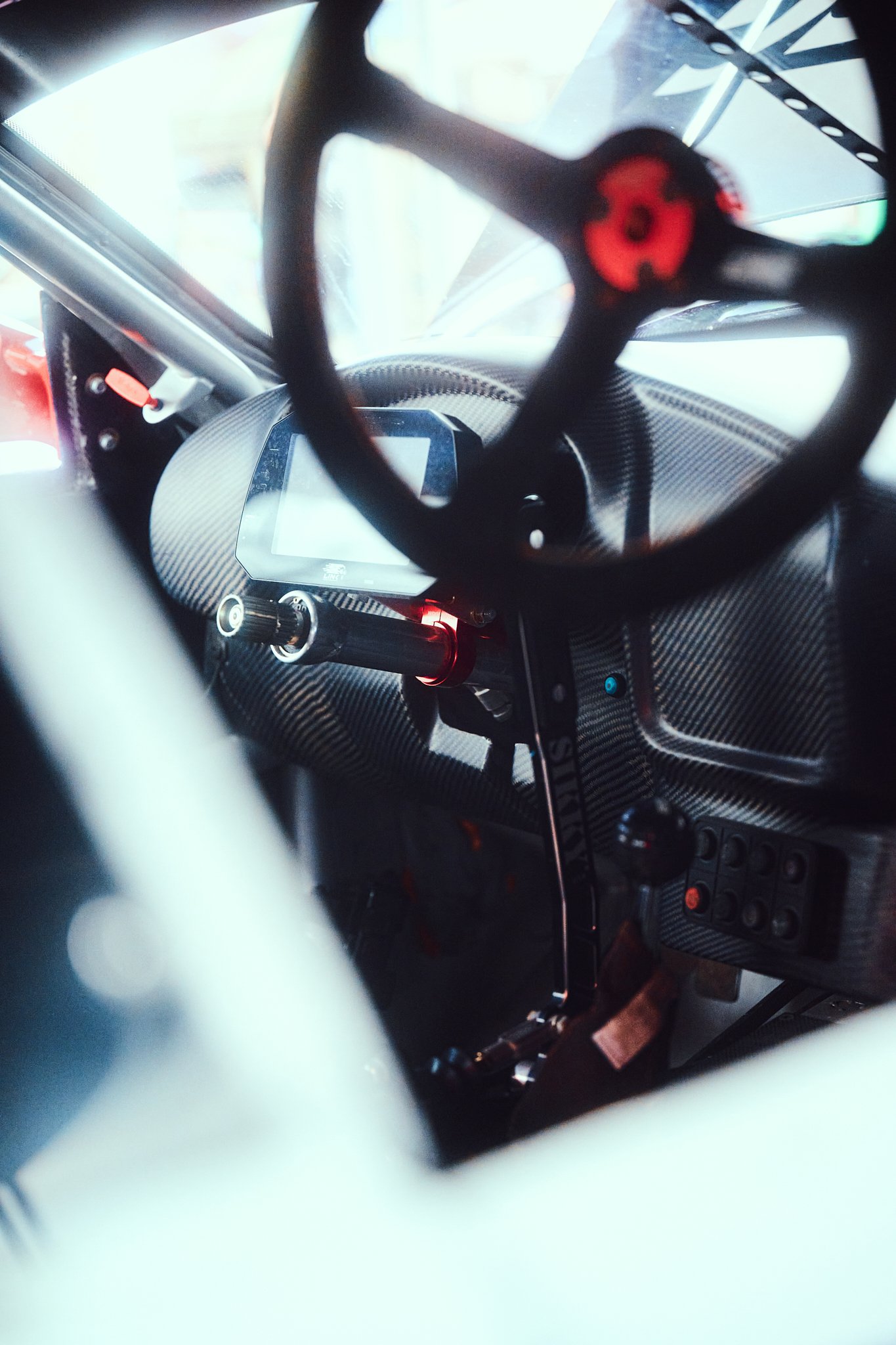 LZWorldTour007 copySUMMER_SPECTACULAR_RACE_DAY.jpg