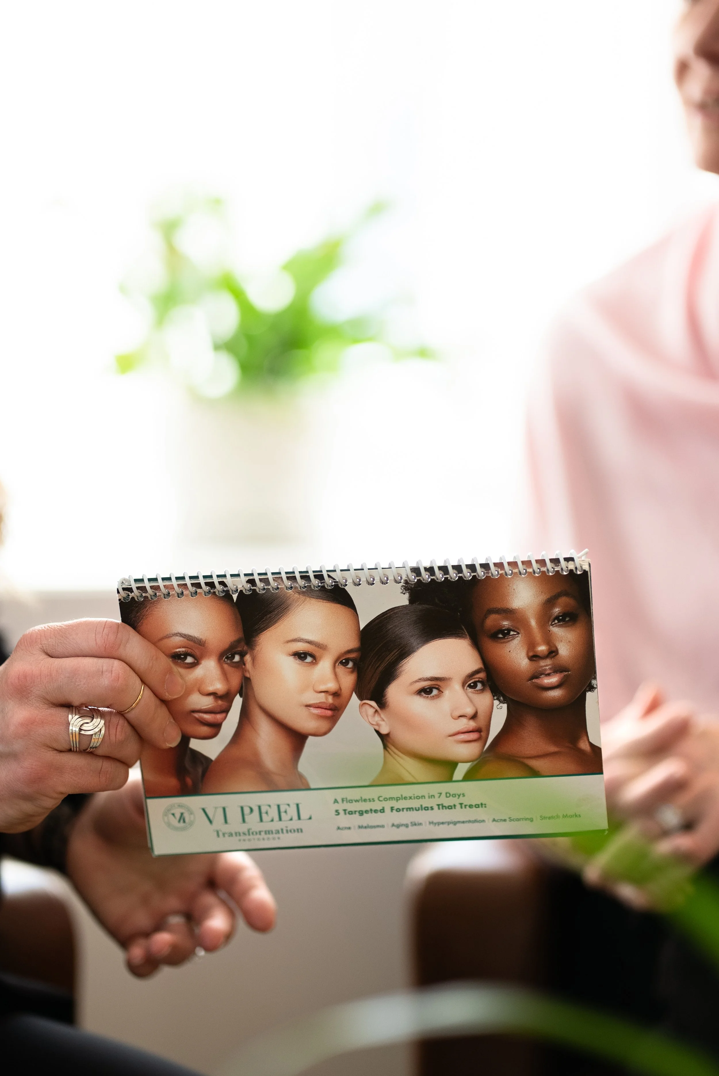 Everyone should be using retinol for this reason alone.