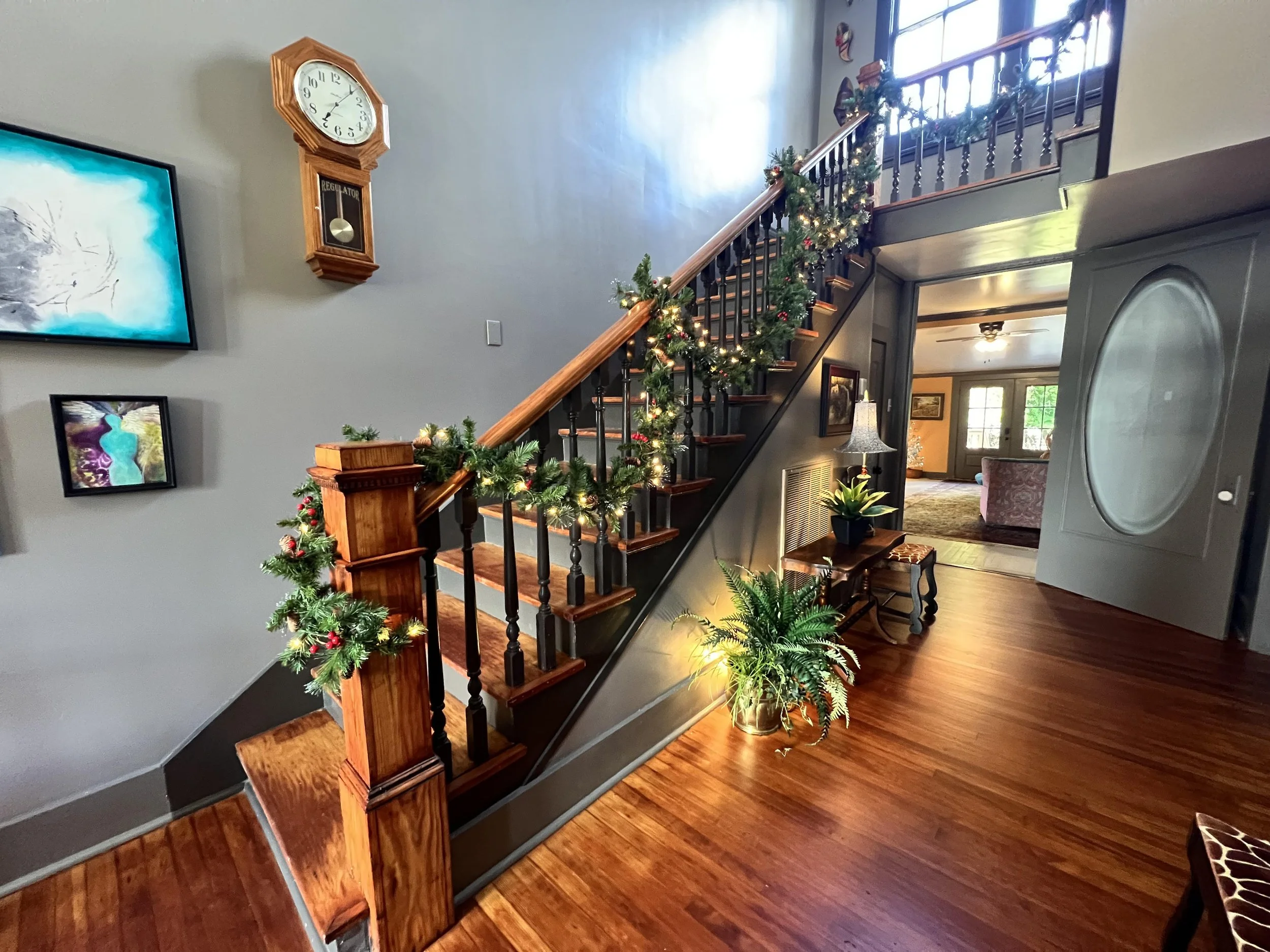 Entrance Hall 2.jpg