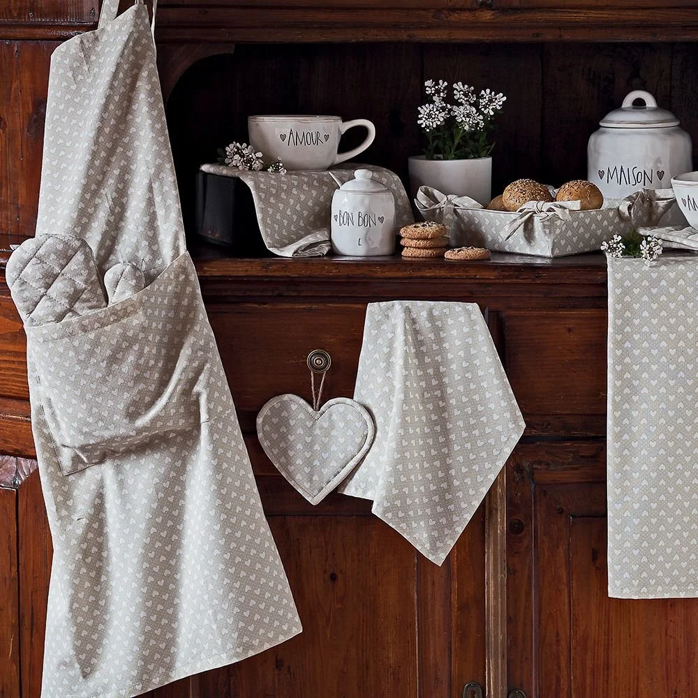 TXXTO10AMOU MANTEL CORAZONES 2.jpg