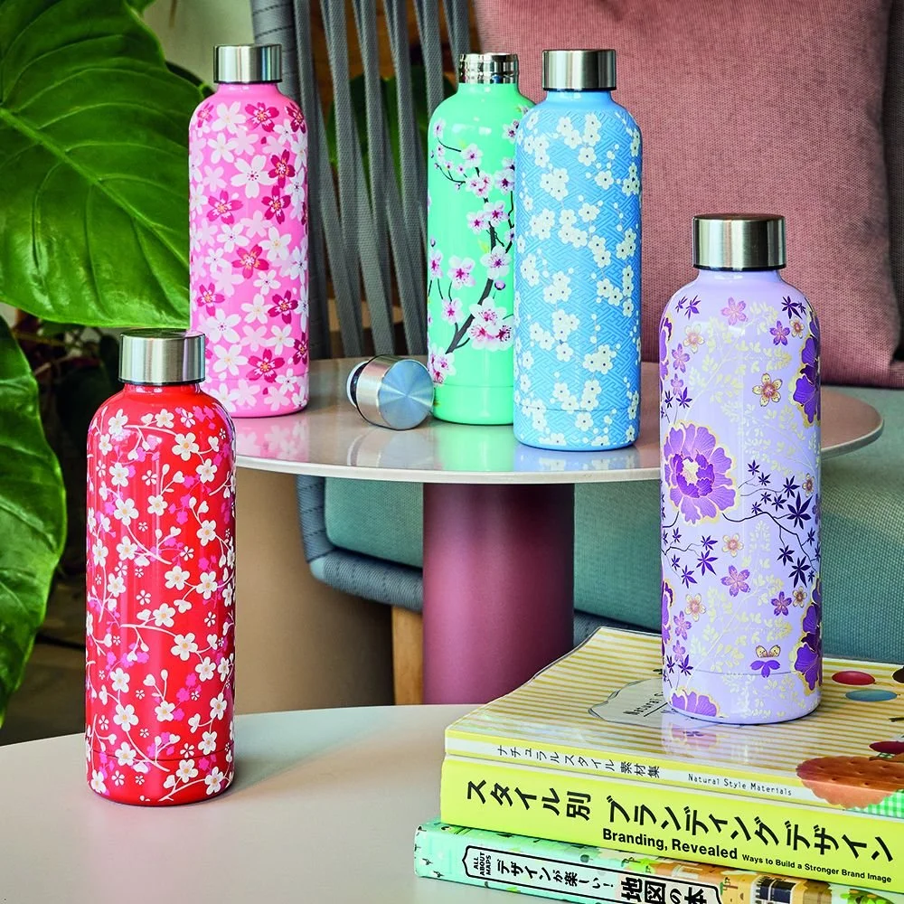 V54BTF1JAPA botella agua flores 2.jpg