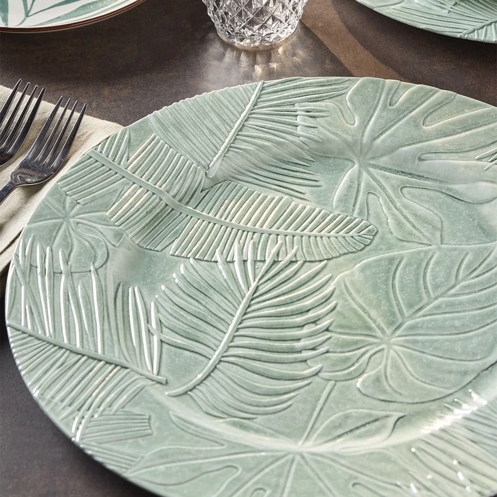 P6922336261 bajo plato verde hojas 2.jpg