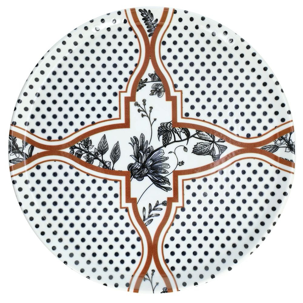 CI022419080 plato pizza.jpg