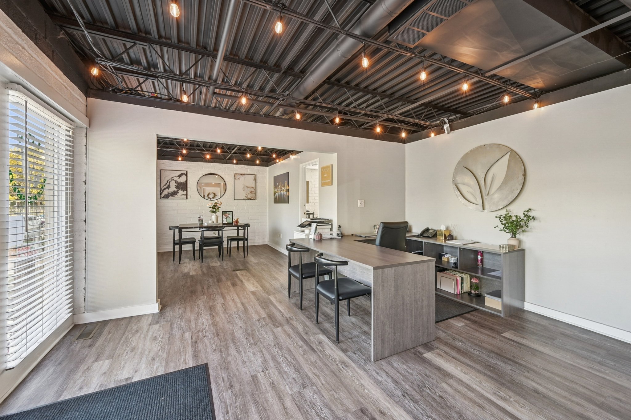 38-web-or-mls-Plane Tree Dr W-0210-906.jpg