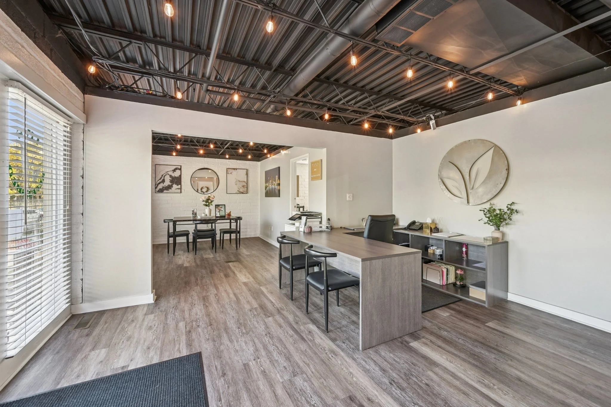 38-web-or-mls-Plane Tree Dr W-0210-906.jpg