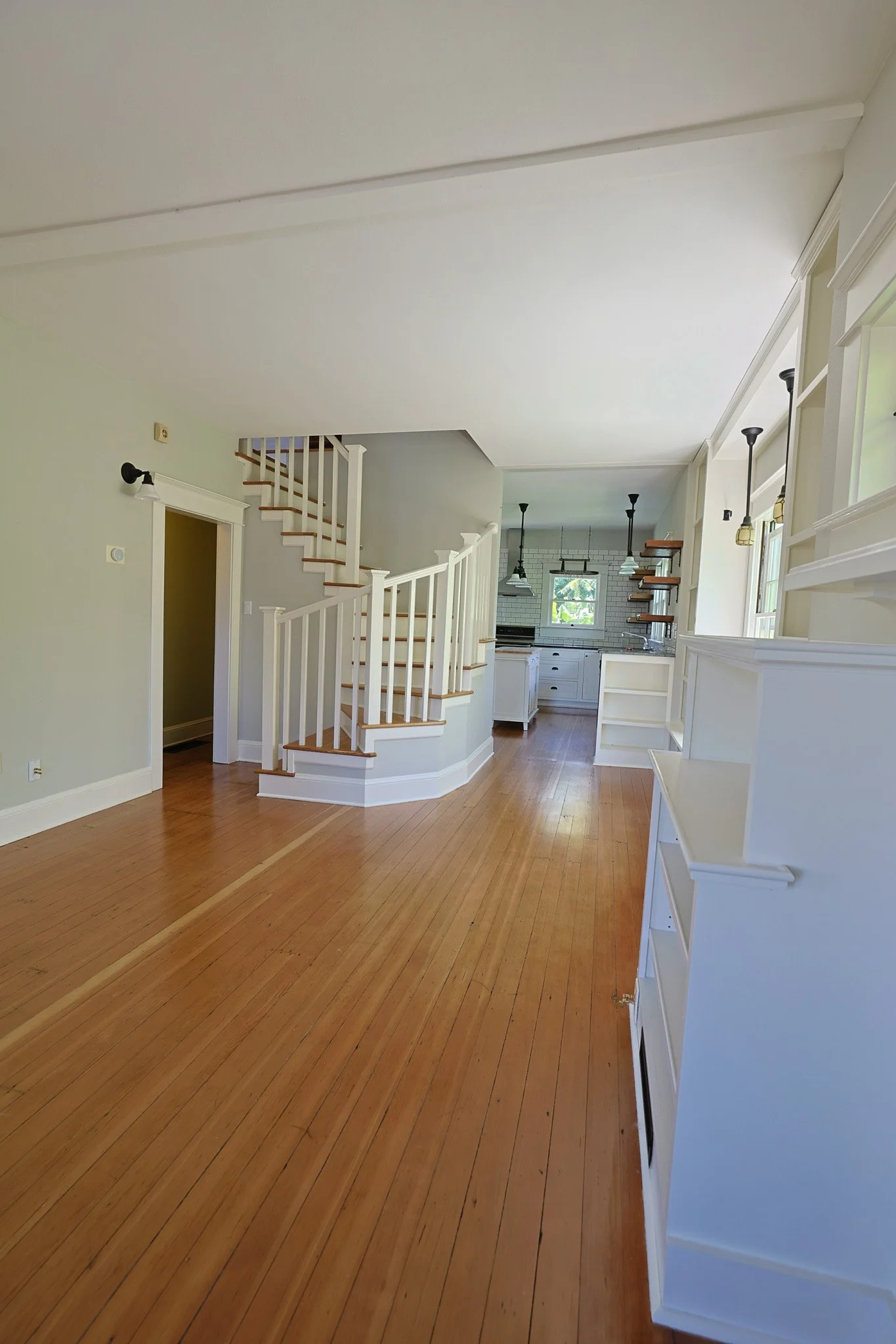 Threshold house rental pics-10.jpg