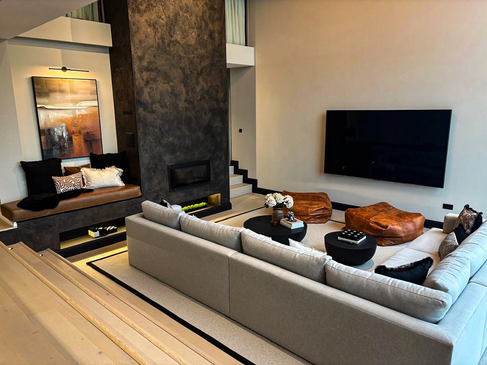Livingroom 3.jpg