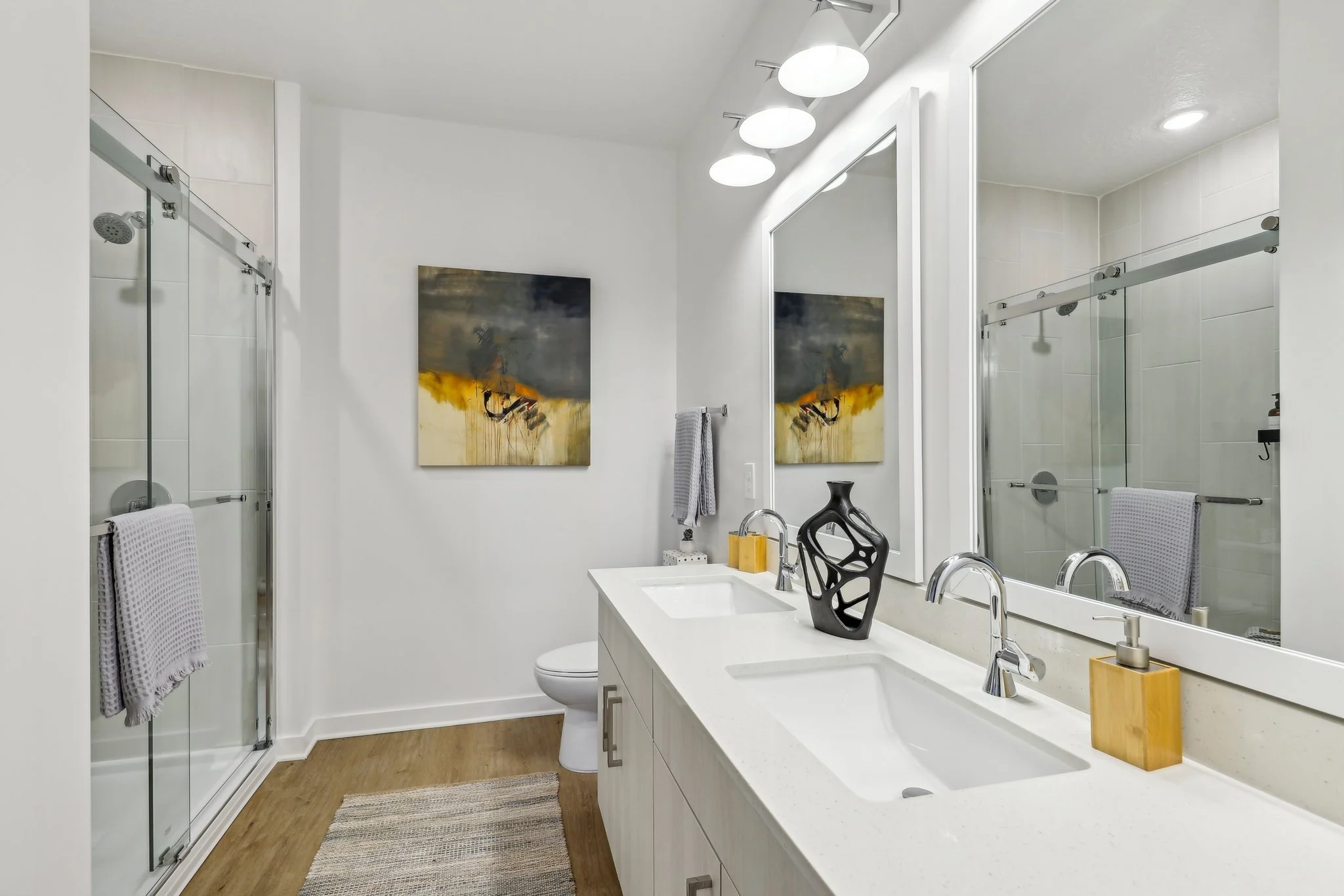 23-web-or-mls-Oxmoor Rd-3105-023.jpg