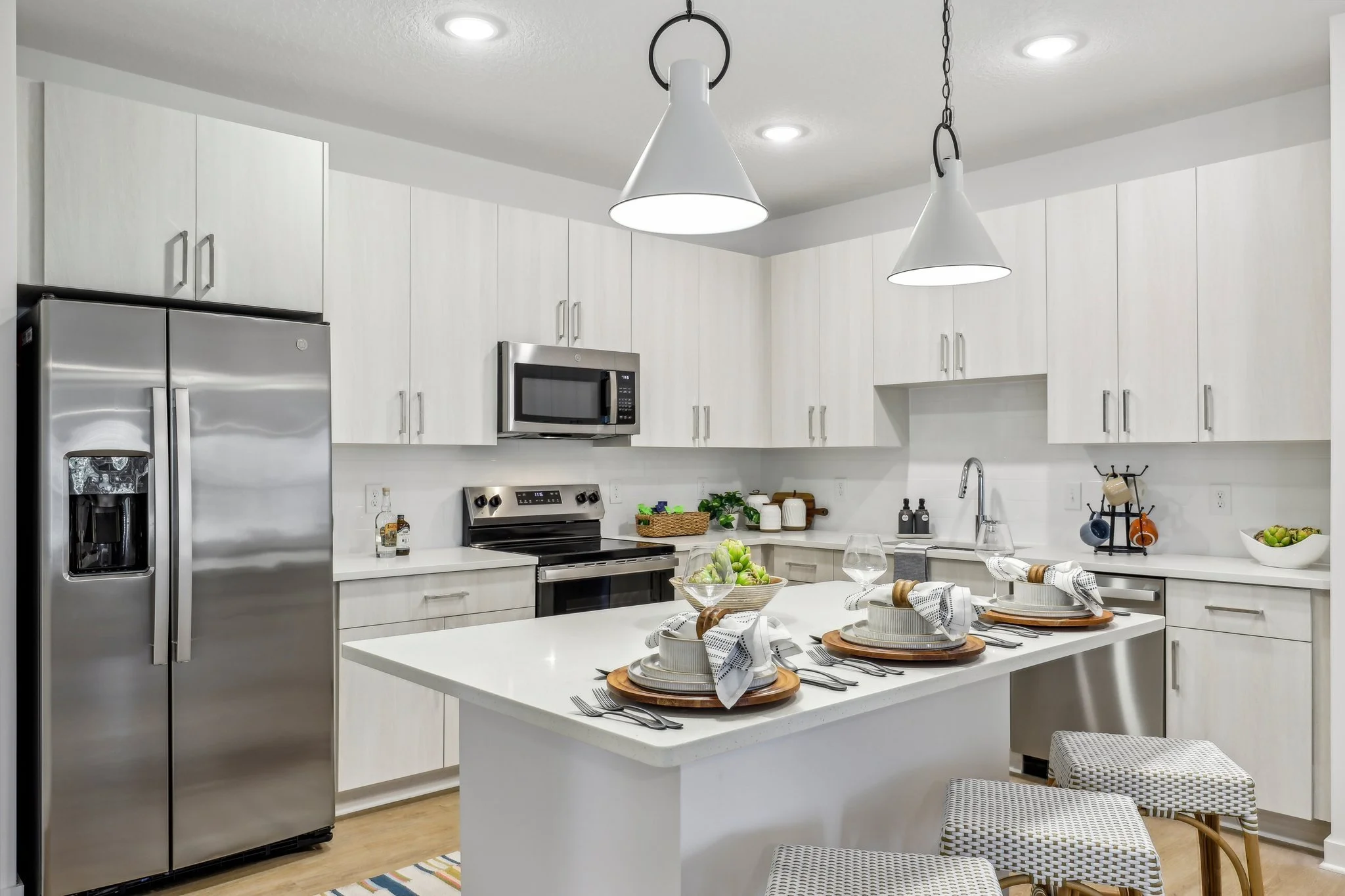 10-web-or-mls-Oxmoor Rd-3105-010.jpg