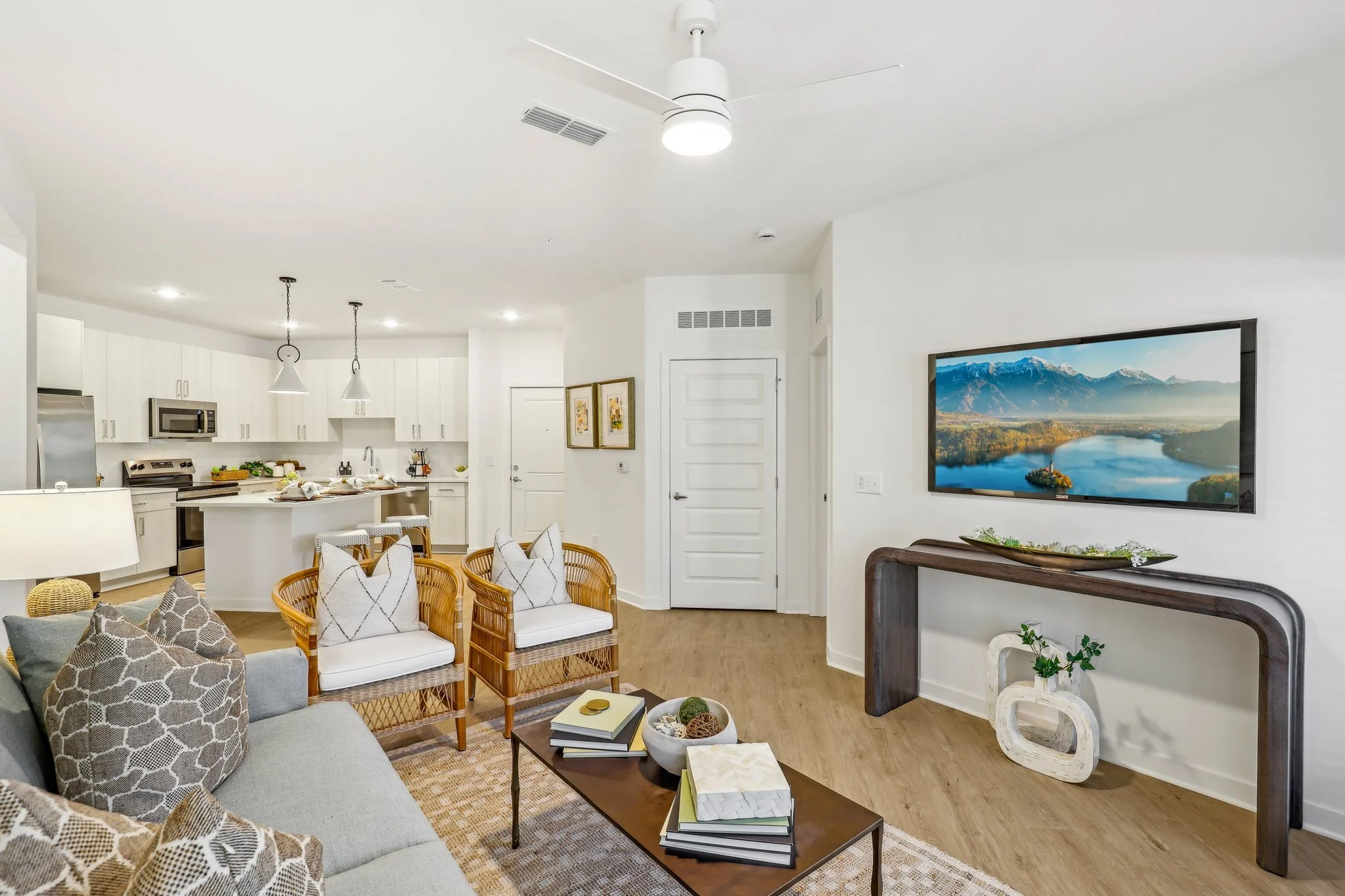 3-web-or-mls-Oxmoor Rd-3105-003.jpg
