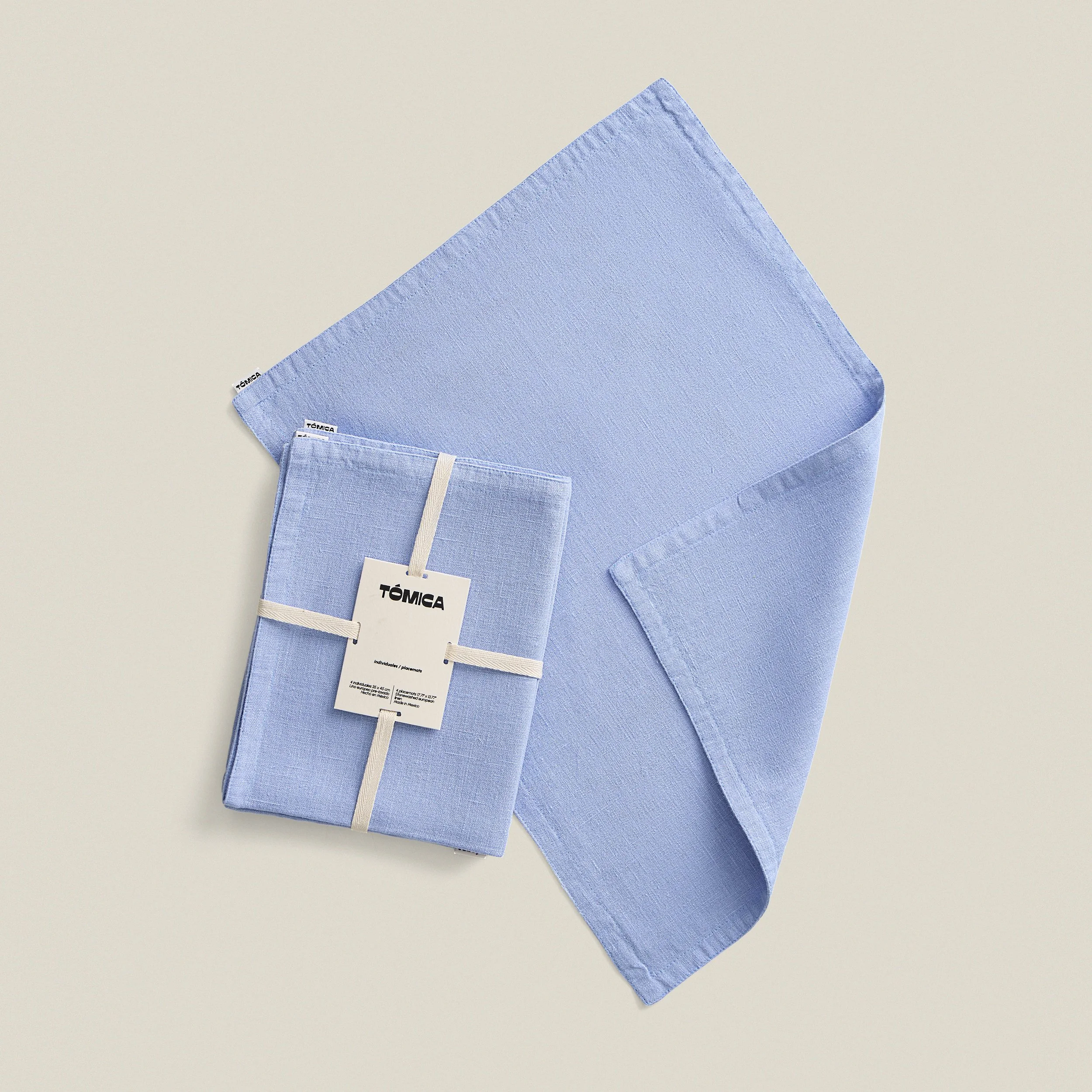 Blue linen placemat set