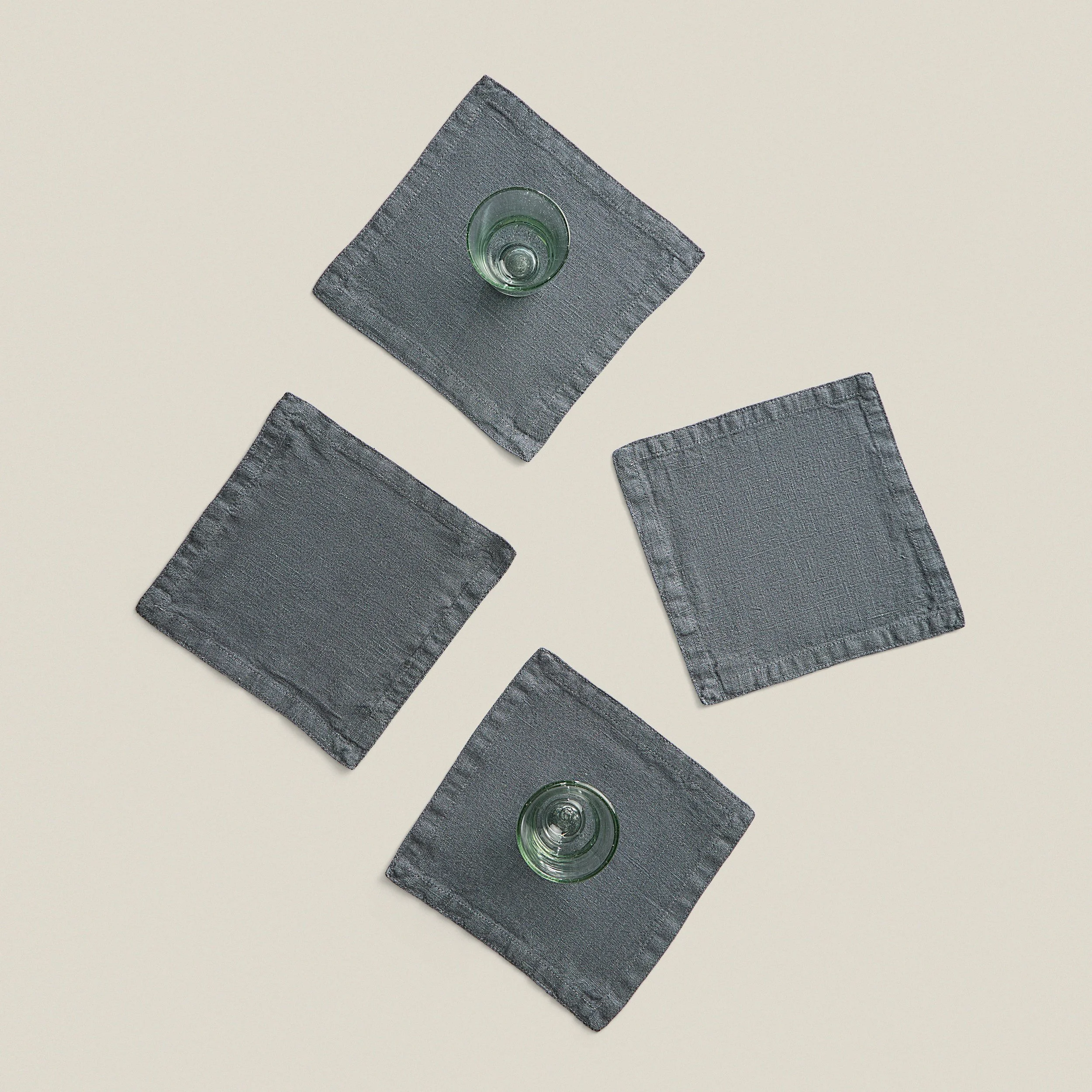 Sin título-2_0004_GRIS.jpg (Copy) (Copy)