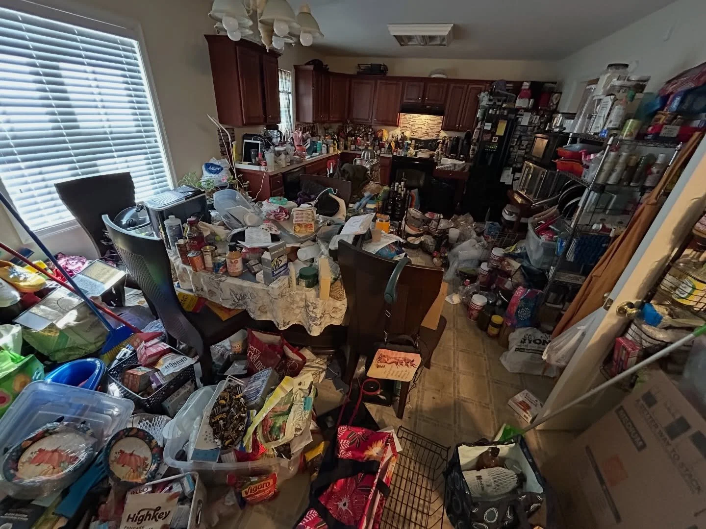 Before ➝ After: A Little Order Goes a Long Way.

Clutter happens &mdash; life gets busy, stress builds up, and suddenly the space you once controlled starts controlling you. No judgment, ever. Our job is to bring back clarity, comfort, and a sense of