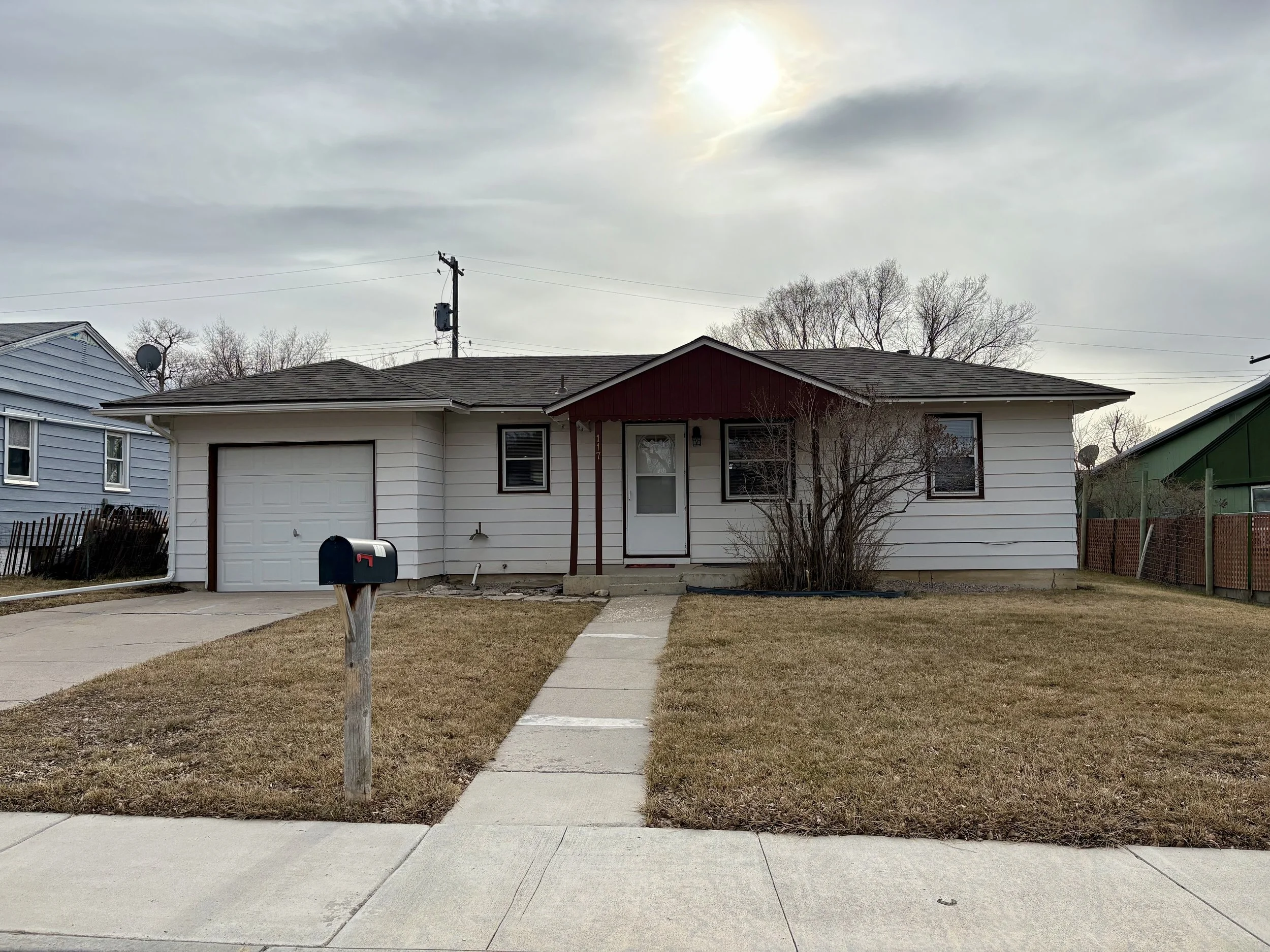 117 Frontier Ave - Newcastle, WY 
