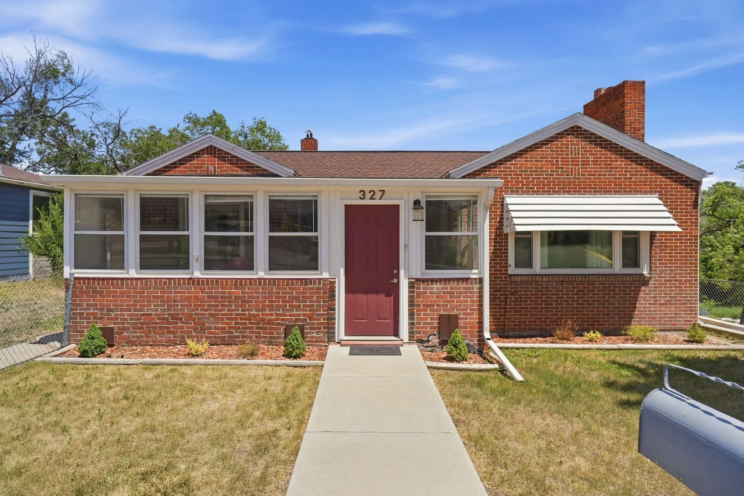 327 S. Summit Ave - Newcastle, WY